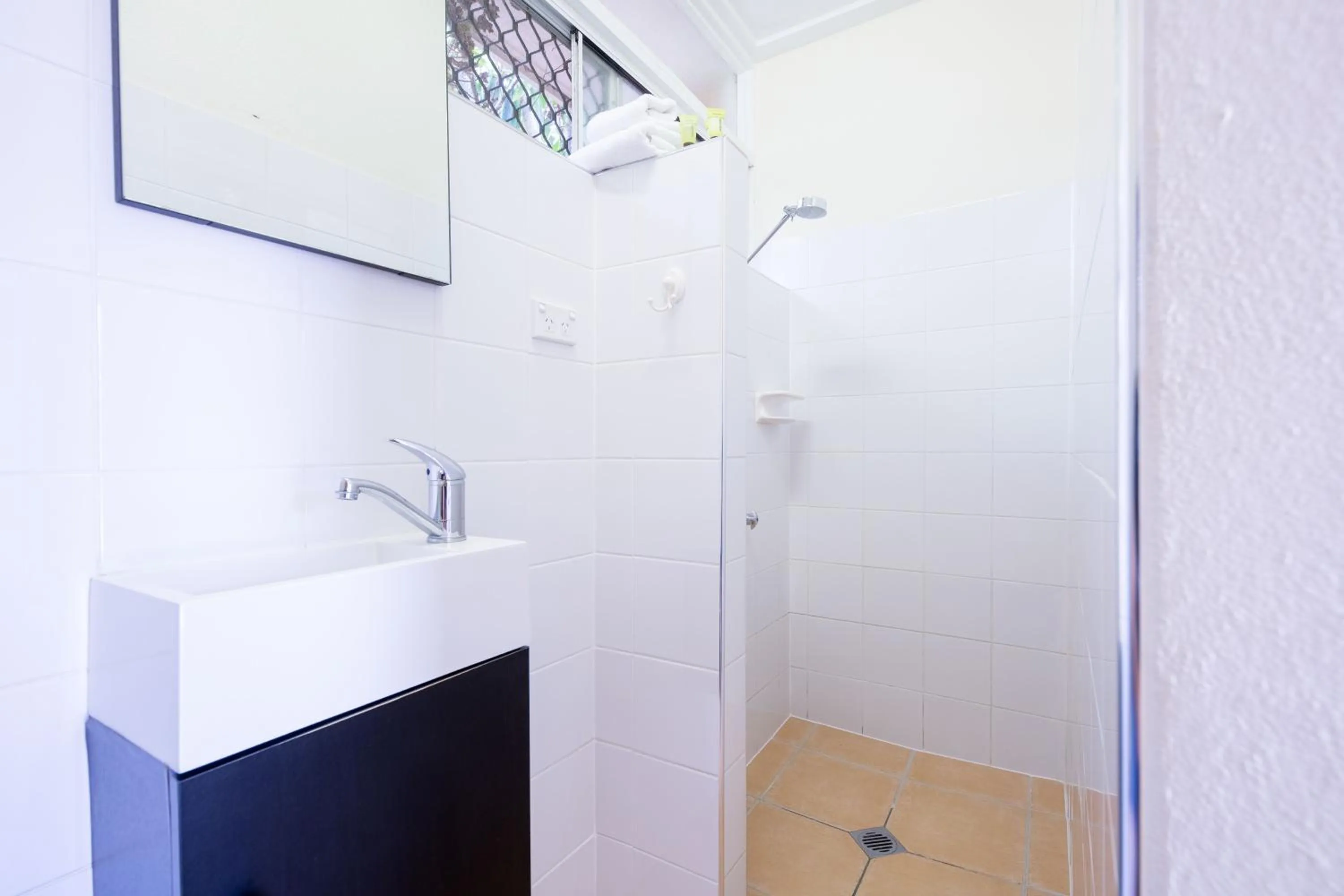 Bathroom in Motel Ingham