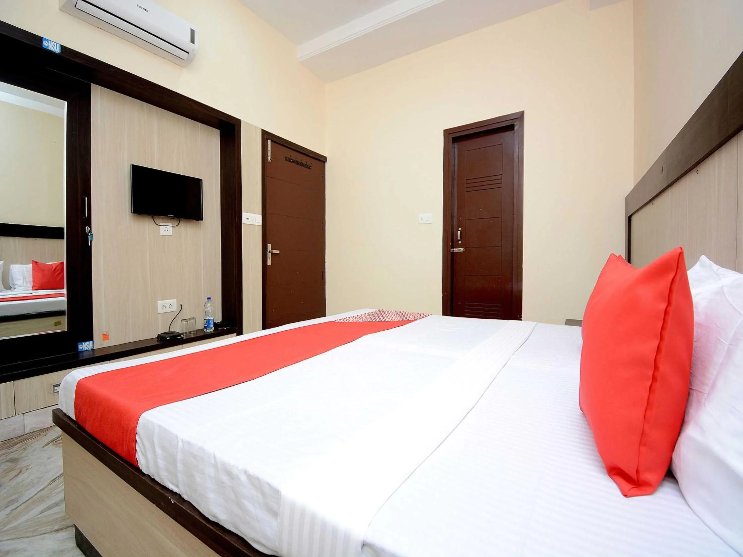 Lobby or reception in Hotel O Uman G.g.