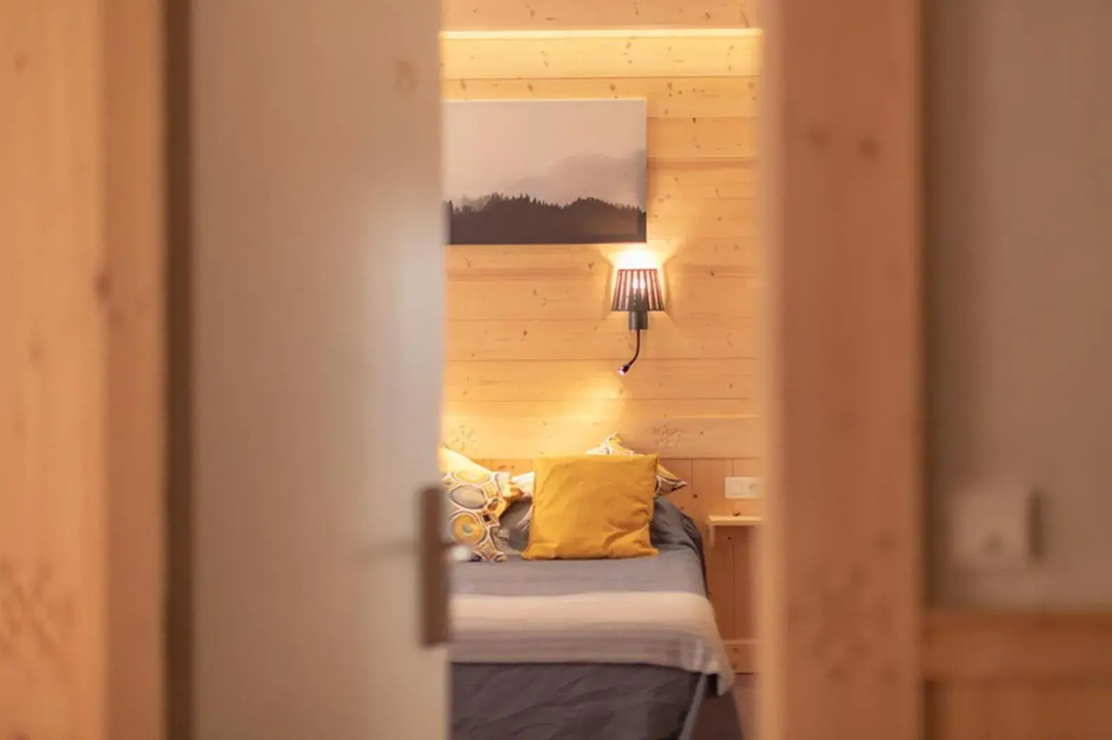 Triple Chalet Spirit with Cour view in Le Sacca Hôtel restaurant Triple Chalet Spirit with Cour view in Le Sacca Hôtel restaurant