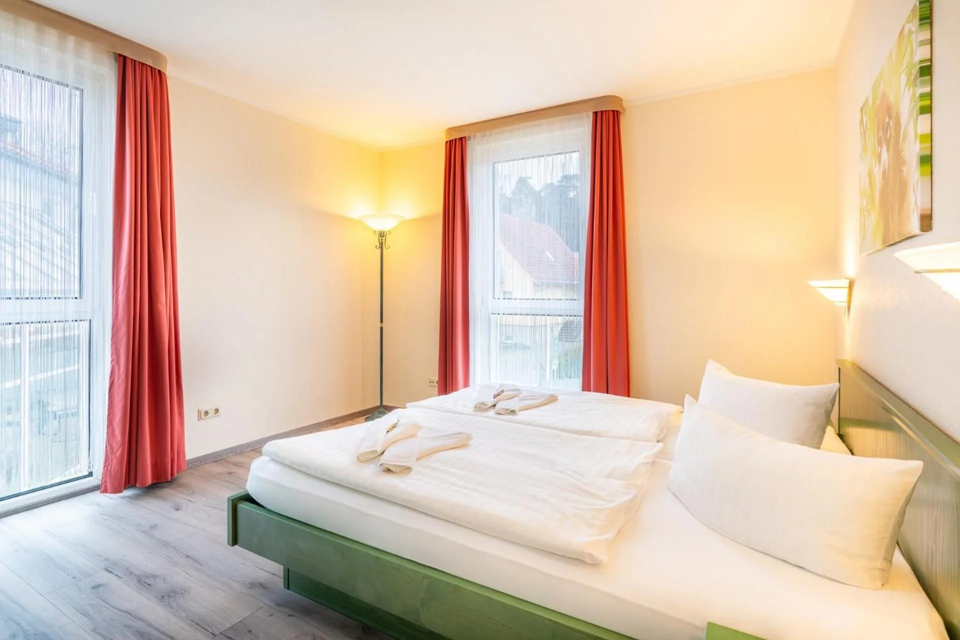 Bedroom, Bed in Aparthotel Tropenhaus Bansin