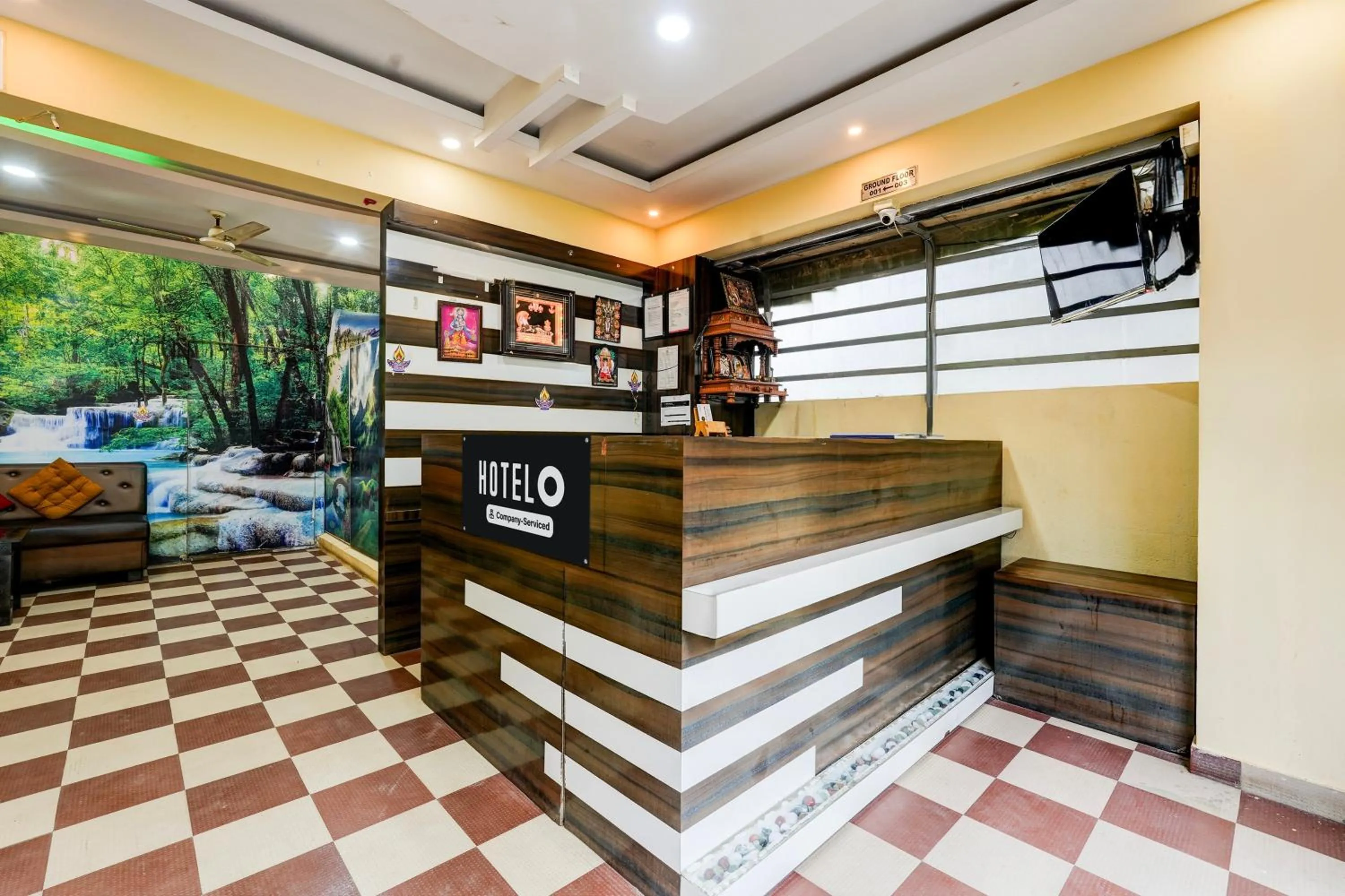 Lobby or reception in Hotel O Ganakkal Near BGS Hospital Junction formerly Omkar Inn.