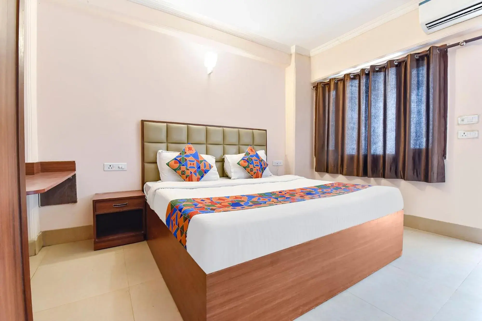 Bed in FabExpress Central Plaza Bed in FabExpress Central Plaza