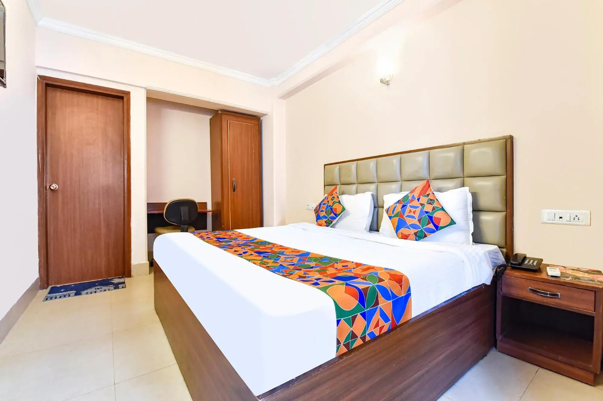 Bed in FabExpress Central Plaza Bed in FabExpress Central Plaza