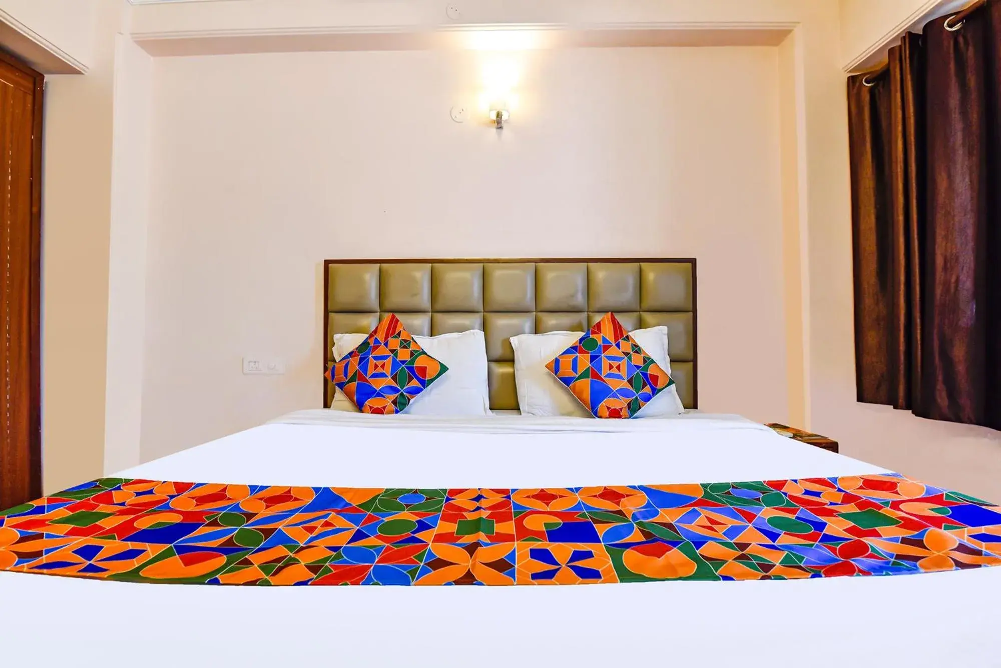 Bed in FabExpress Central Plaza Bed in FabExpress Central Plaza