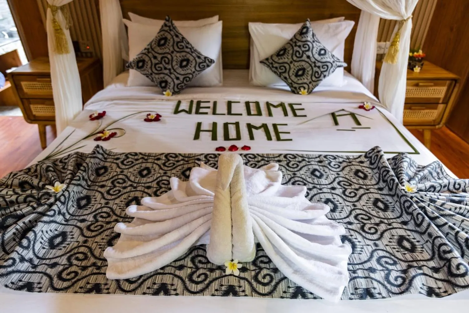 Bed in The Alus Cottage and Villa