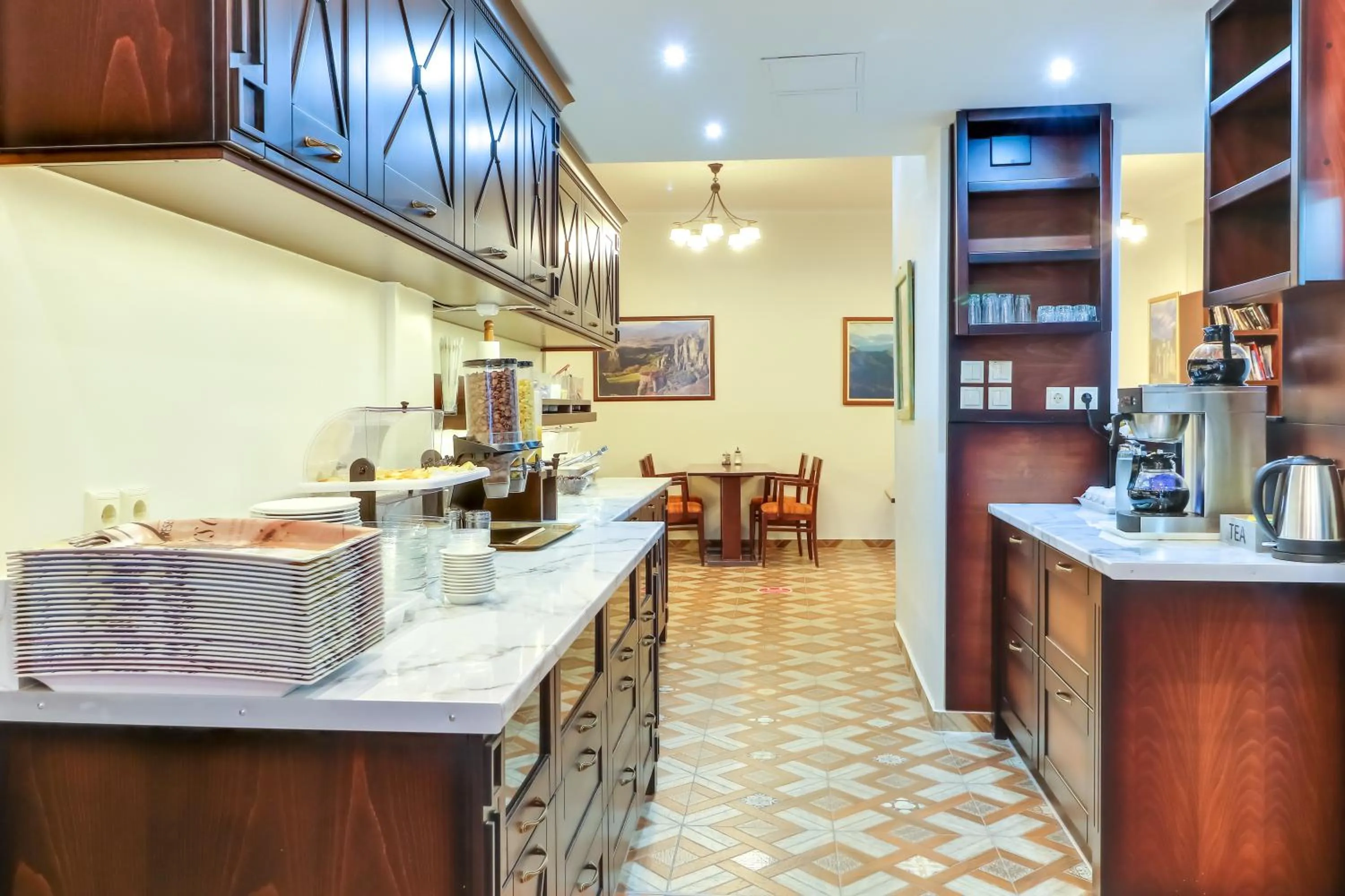 Buffet breakfast in Alsos House