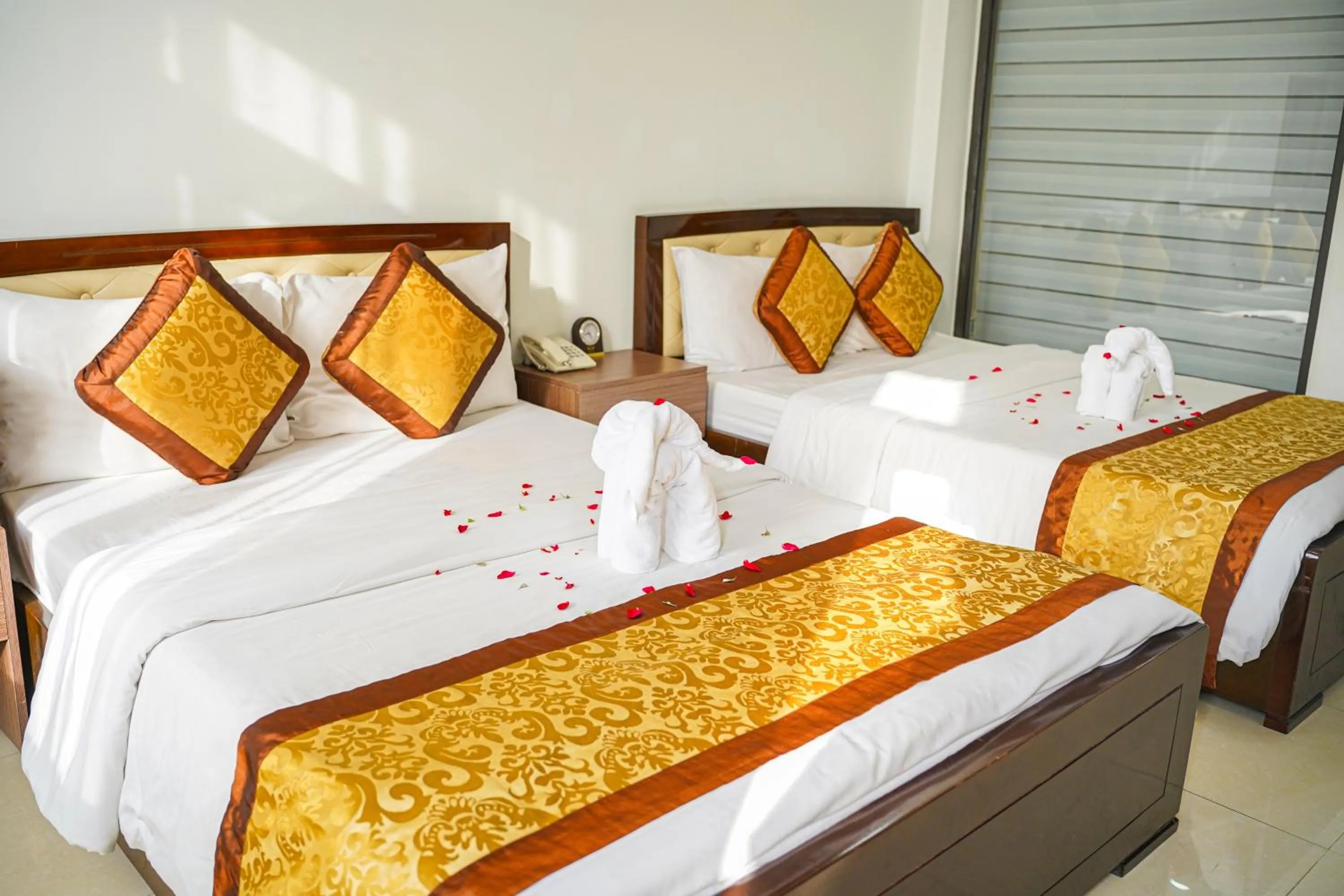 Bedroom, Bed in Dat Anh Hotel