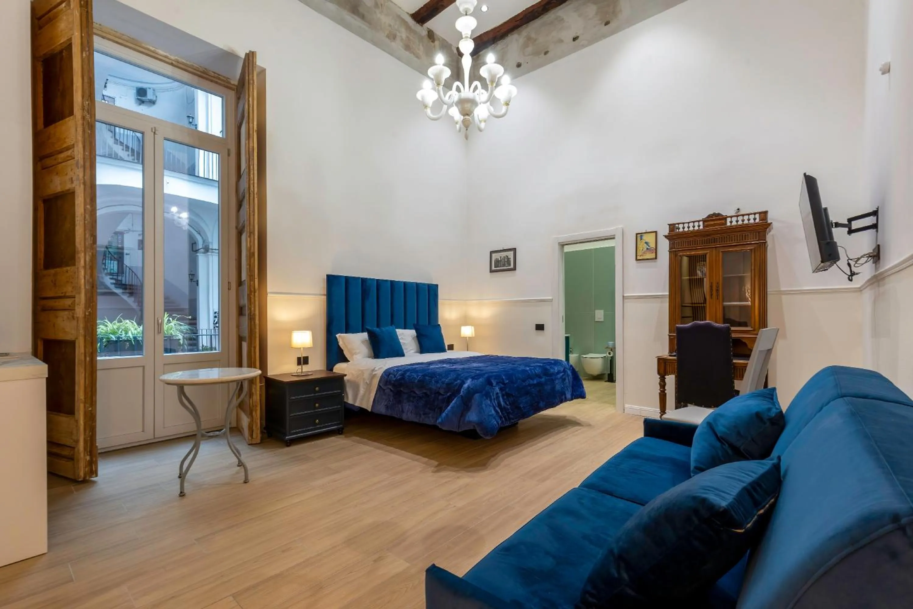 Bedroom, Bed in Il Tesoro Smart Suite & SPA