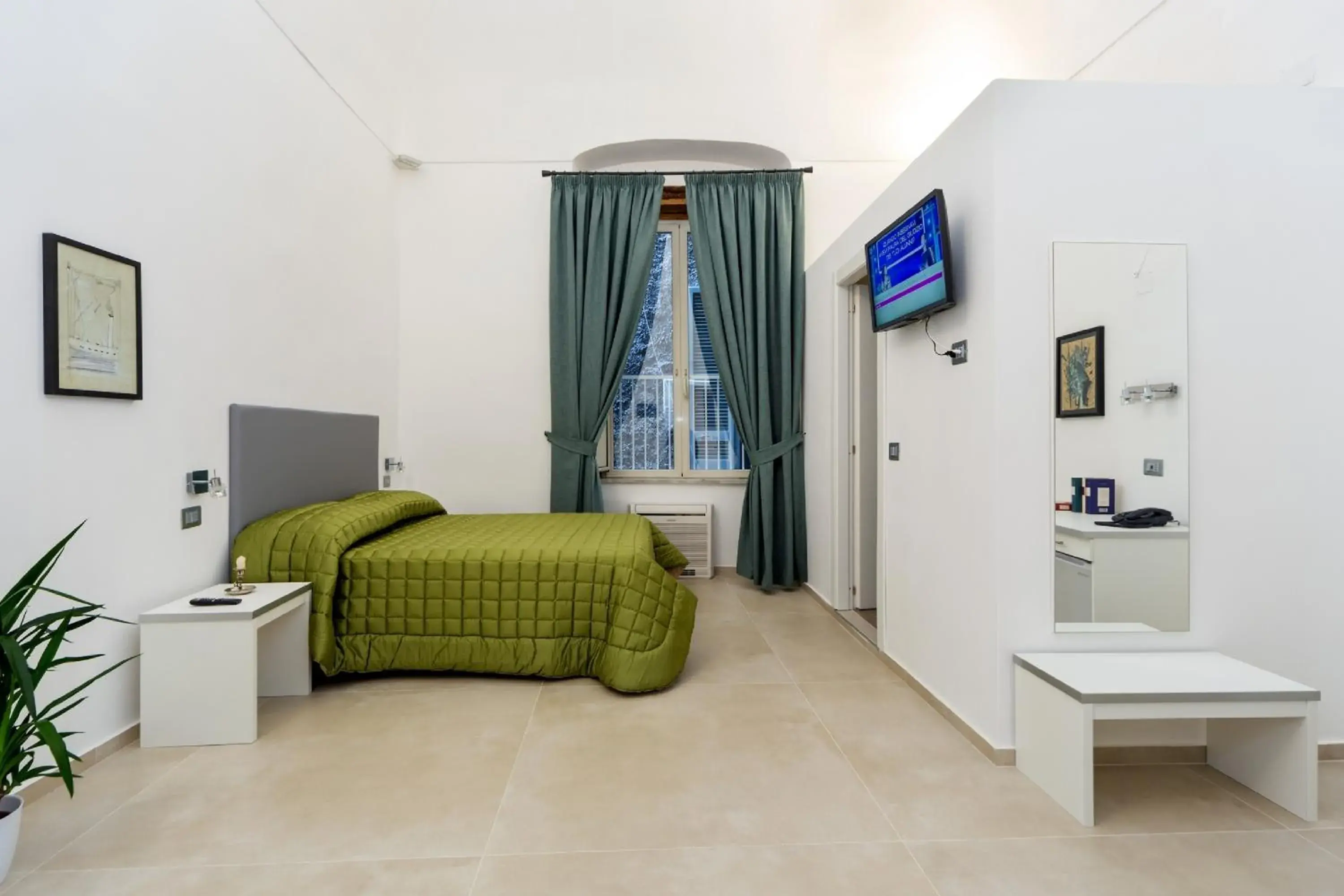 Photo of the whole room, Bed in Il Tesoro Smart Suite & SPA Photo of the whole room, Bed in Il Tesoro Smart Suite & SPA