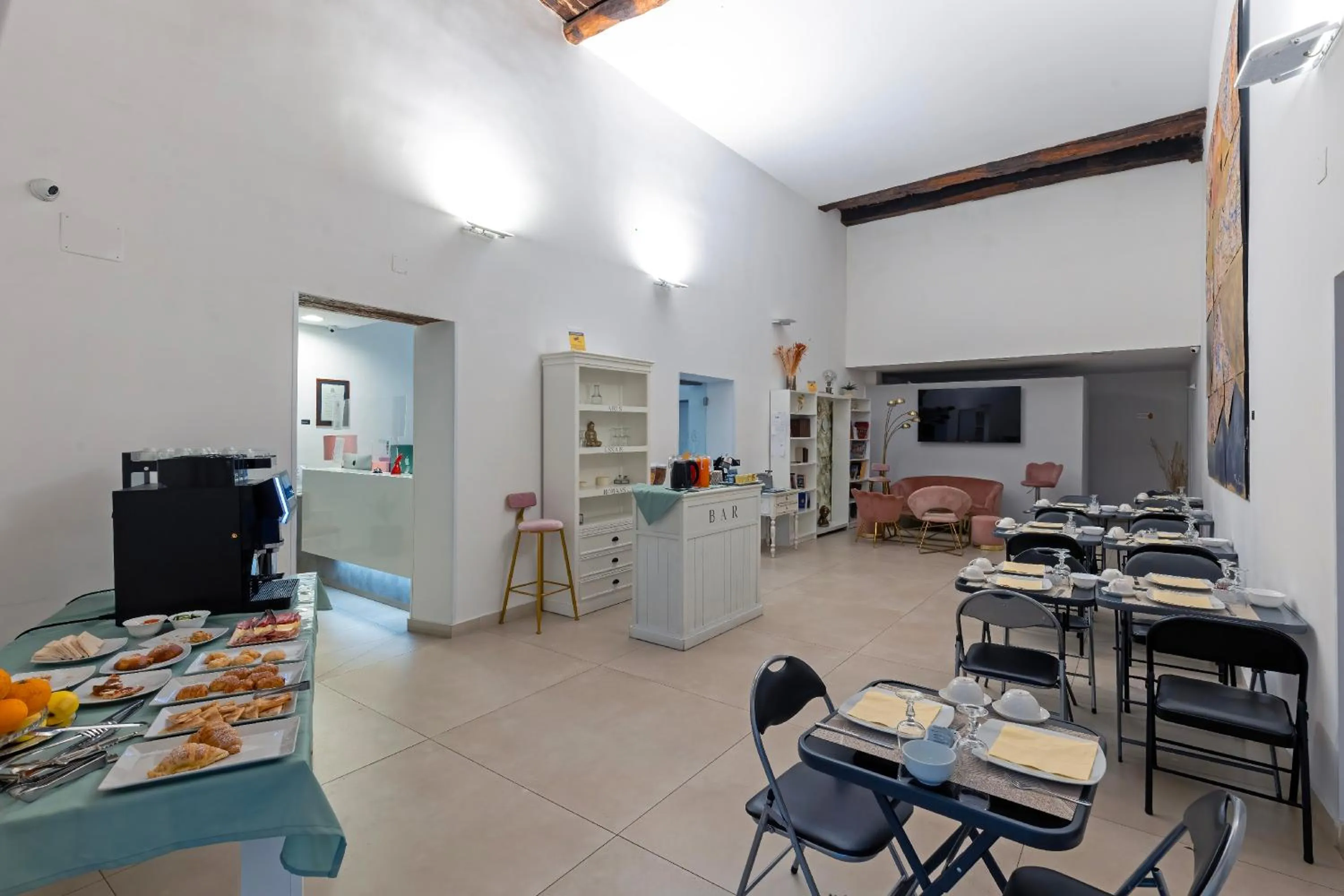 Lounge or bar in Il Tesoro Smart Suite & SPA