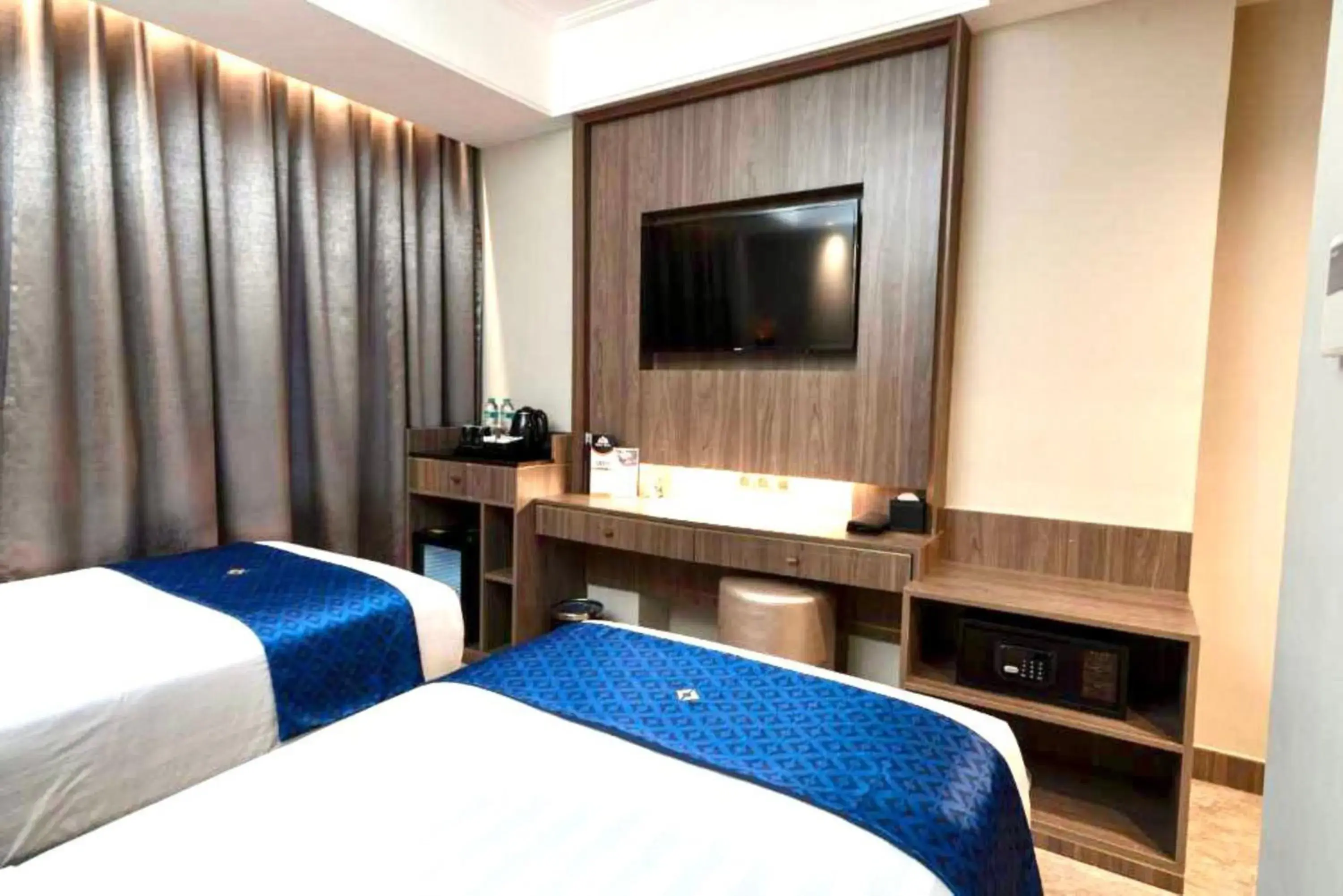 TV and multimedia, Bed in Arthama Hotel Wahid Hasyim Jakarta