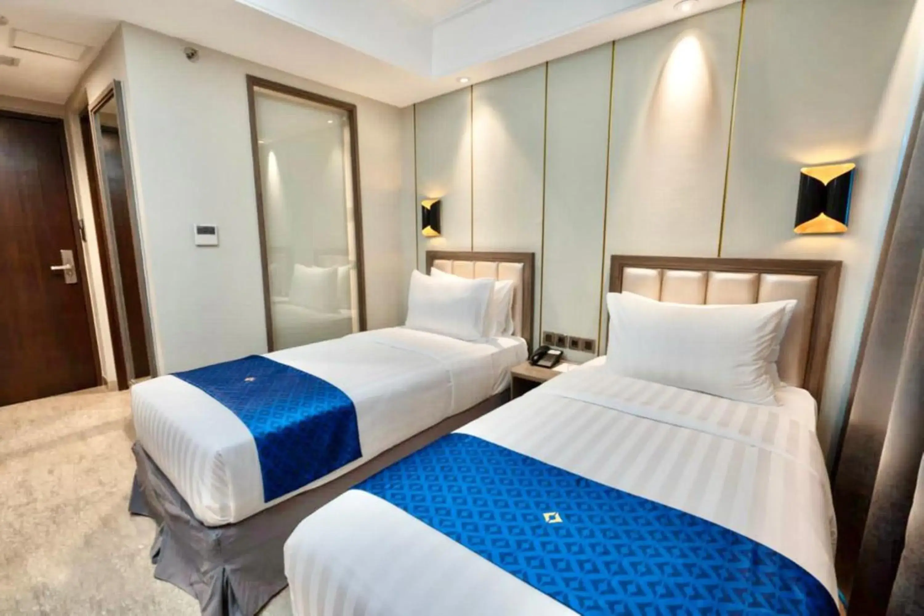 Floor plan, Bed in Arthama Hotel Wahid Hasyim Jakarta