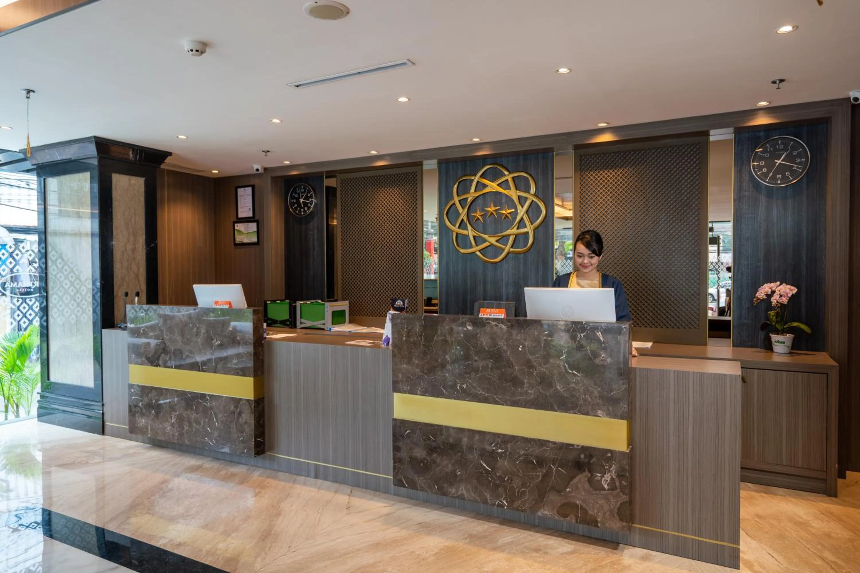 Lobby or reception, Lobby/Reception in Arthama Hotel Wahid Hasyim Jakarta