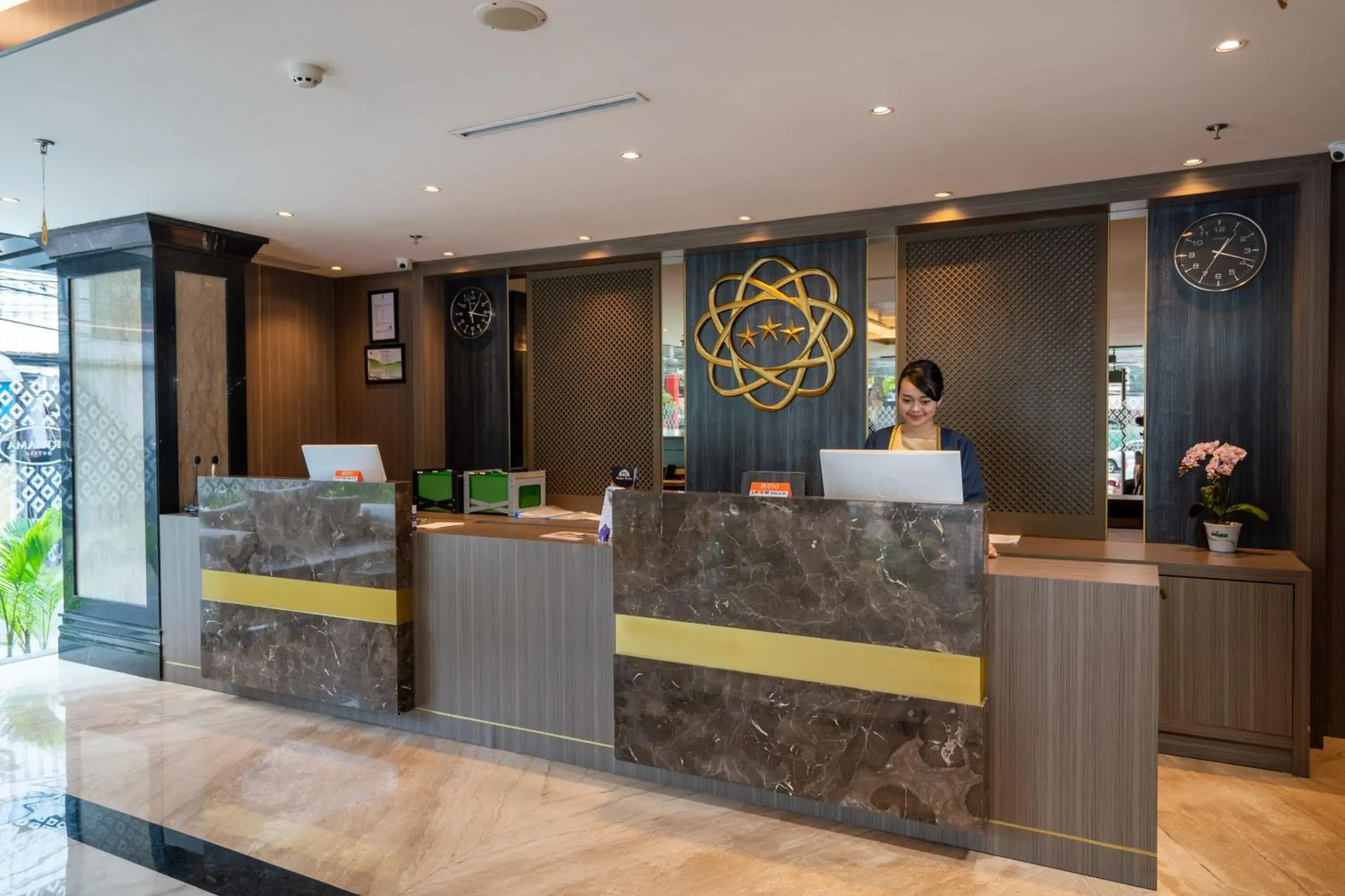 Lobby or reception, Lobby/Reception in Arthama Hotel Wahid Hasyim Jakarta