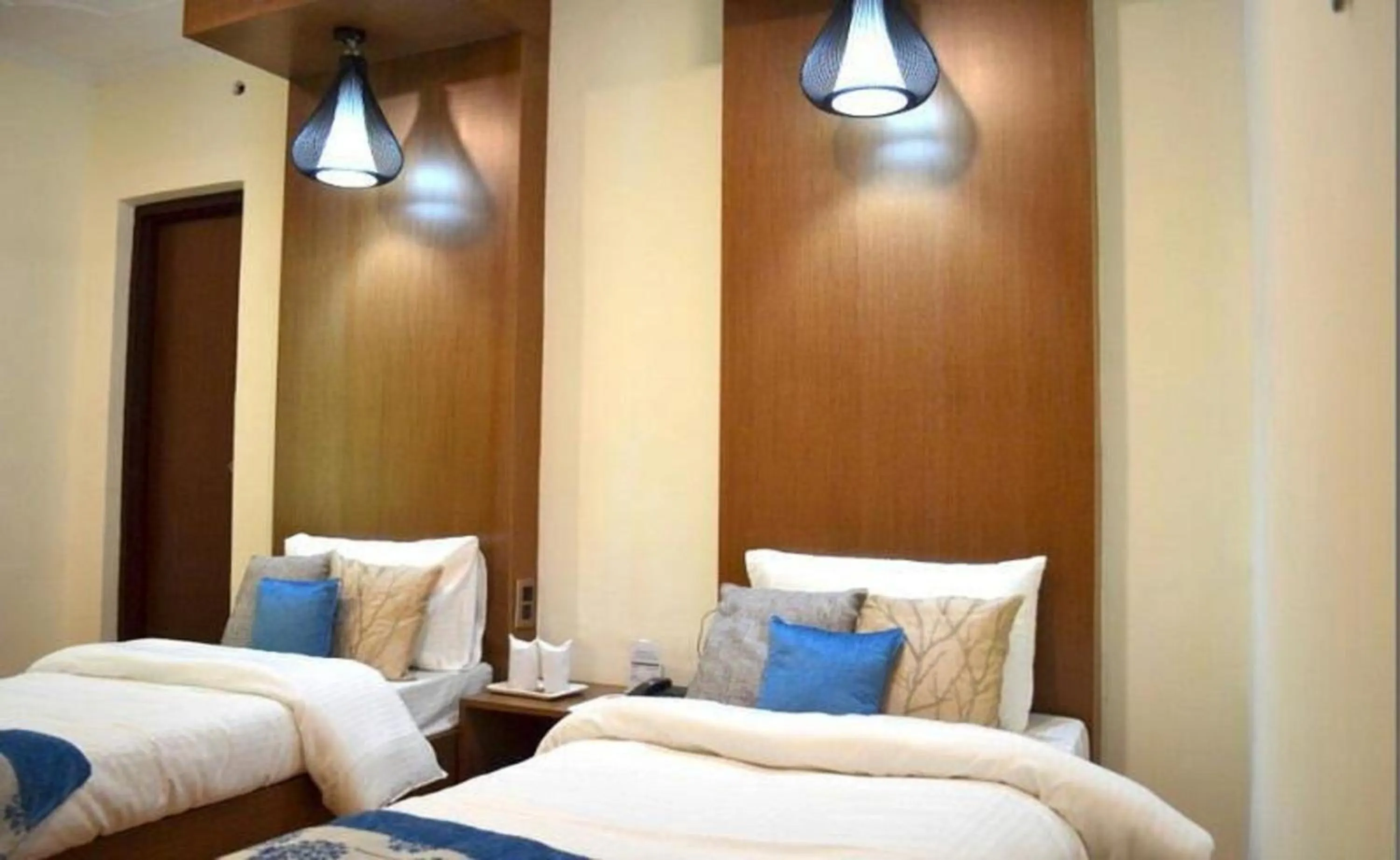 Hotel Green Leaf Srinagar