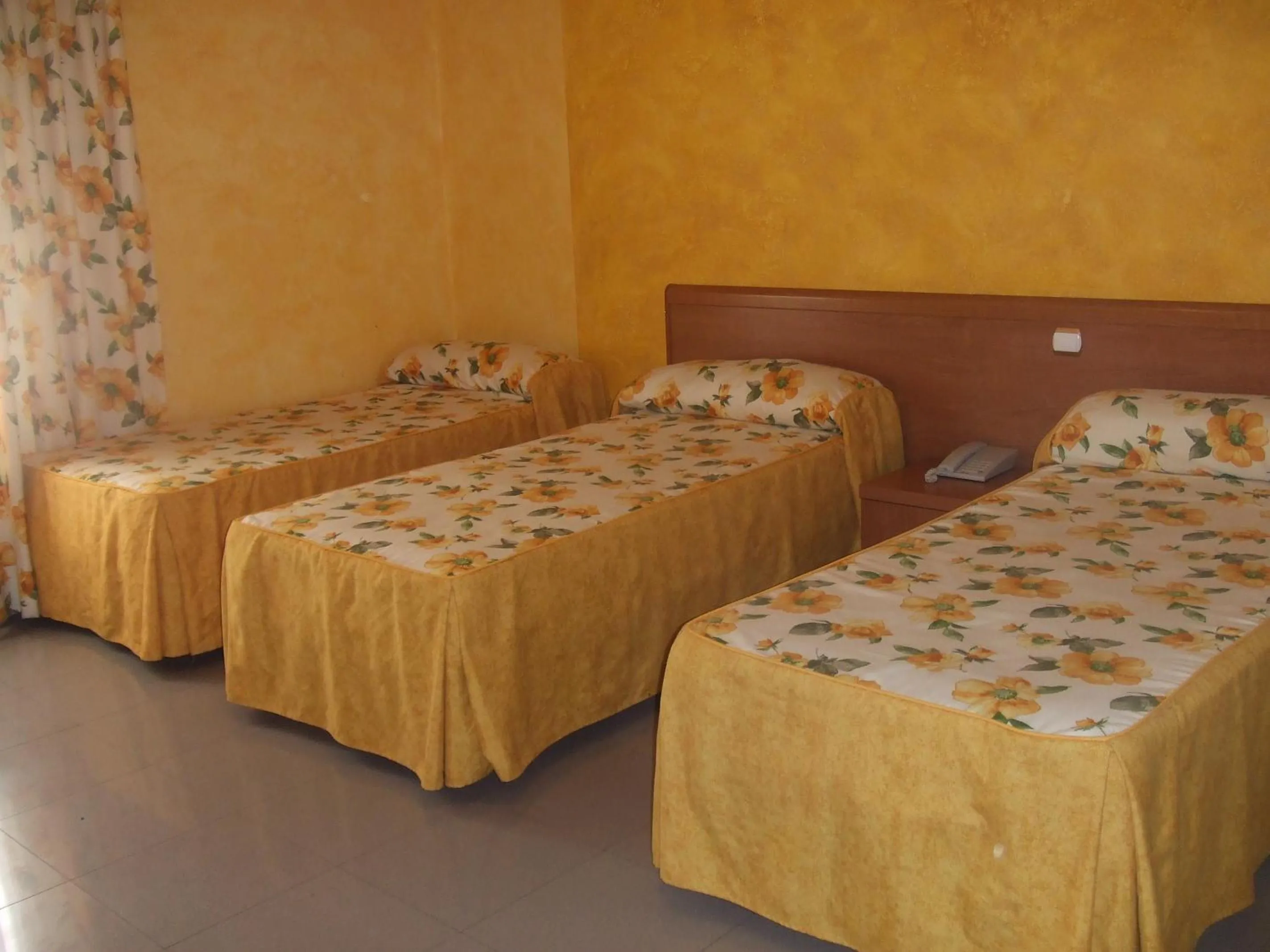 Bed in Hotel Vadorrey