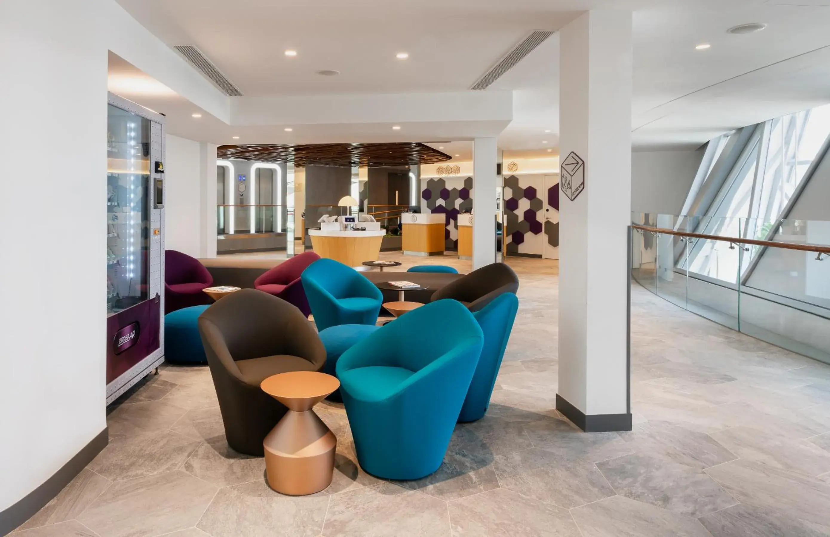 Lounge or bar in YOTELAIR Singapore Changi Airport Landside Lounge or bar in YOTELAIR Singapore Changi Airport Landside