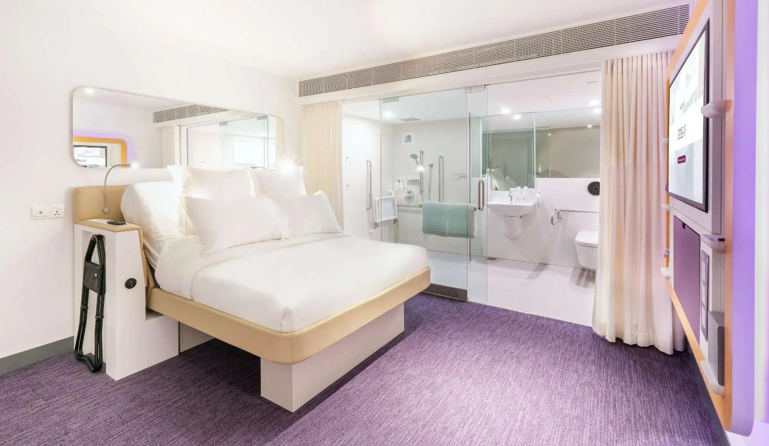 Bedroom, Bed in YOTELAIR Singapore Changi Airport Landside Bedroom, Bed in YOTELAIR Singapore Changi Airport Landside