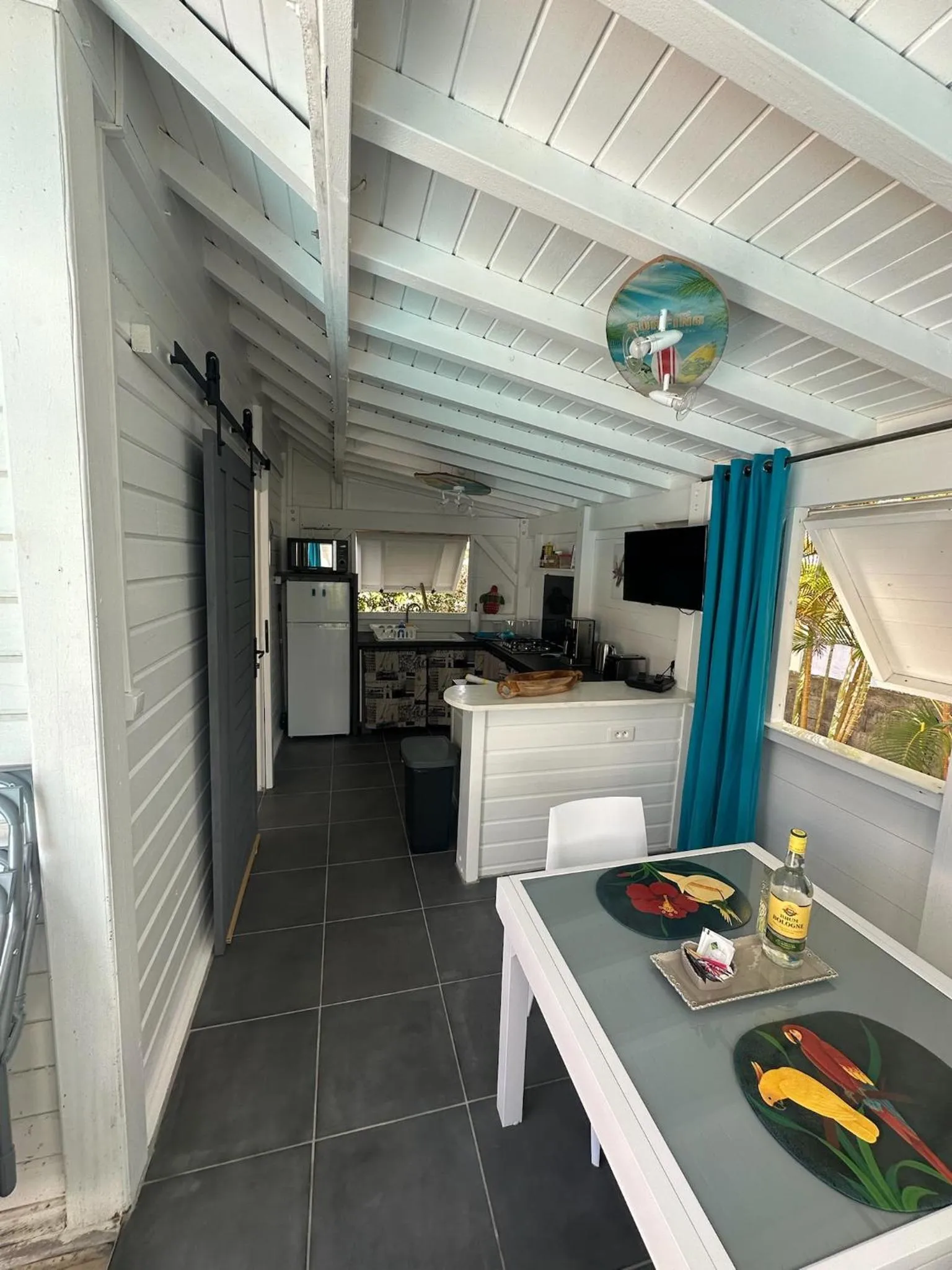 Kitchen or kitchenette in Au Bel'vue chez Sandrine "Gite & Chambre d'hôtes"