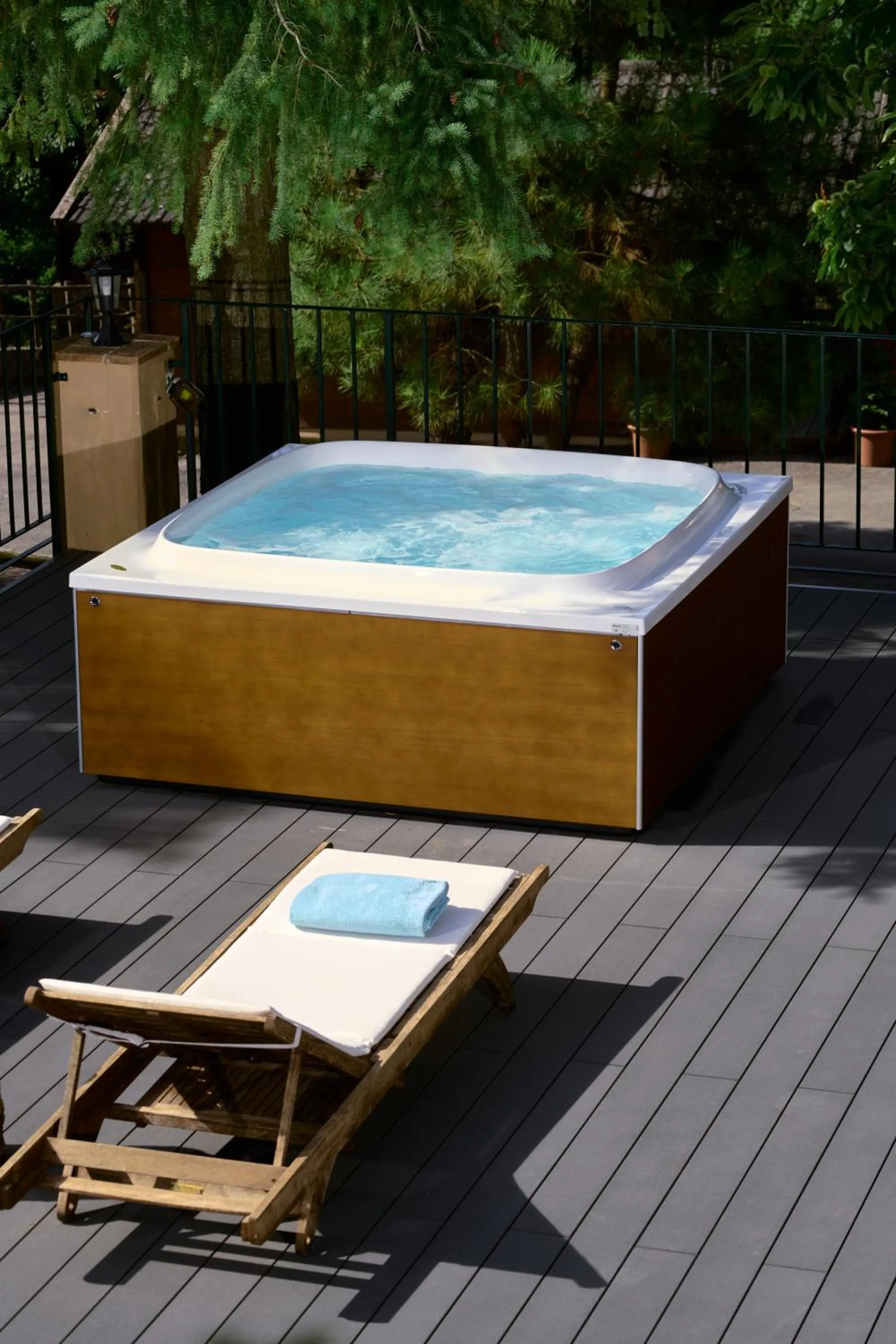 Hot Tub in Il Ciocco Hotels