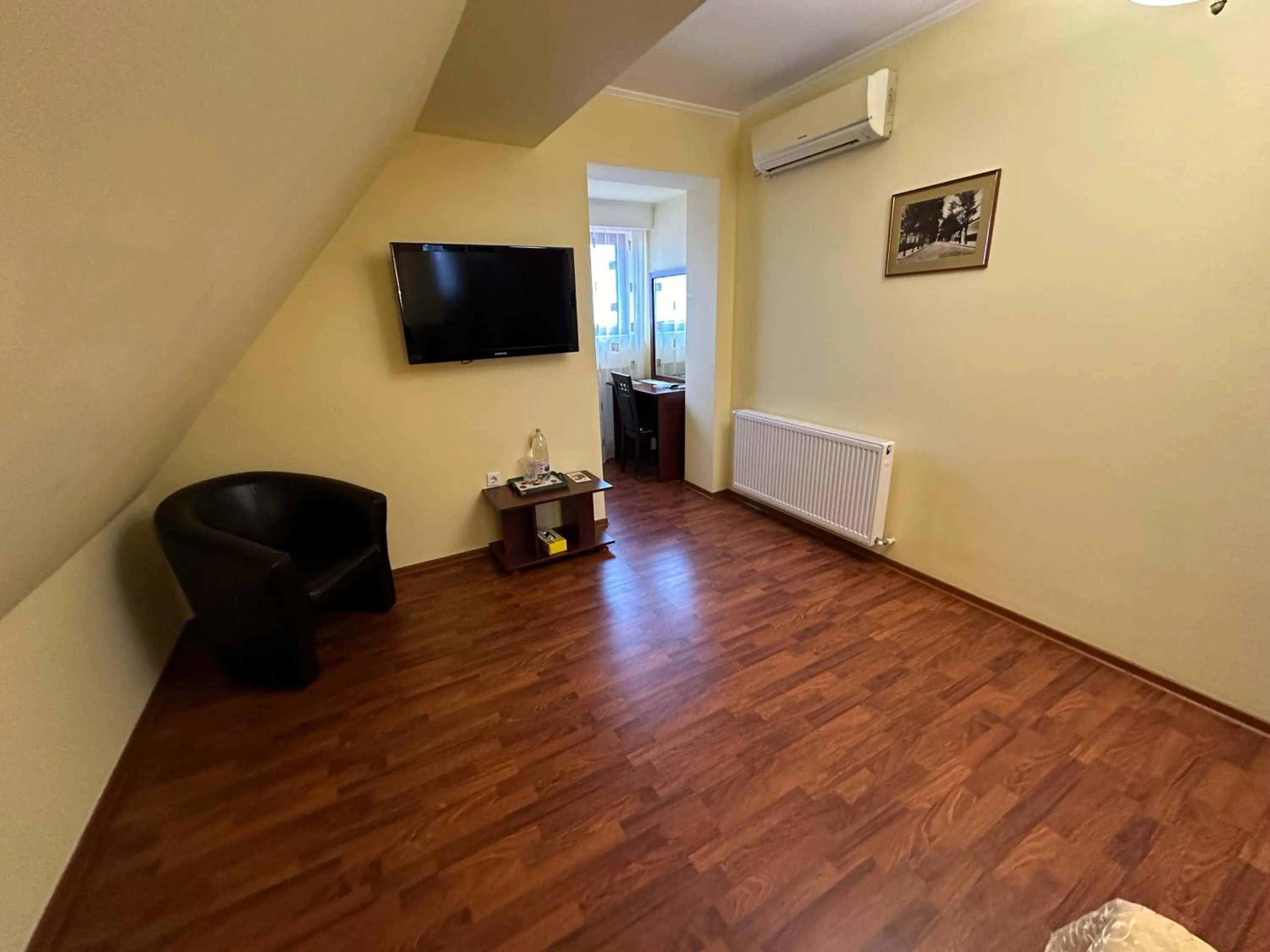 TV and multimedia in Casa Maria Arges