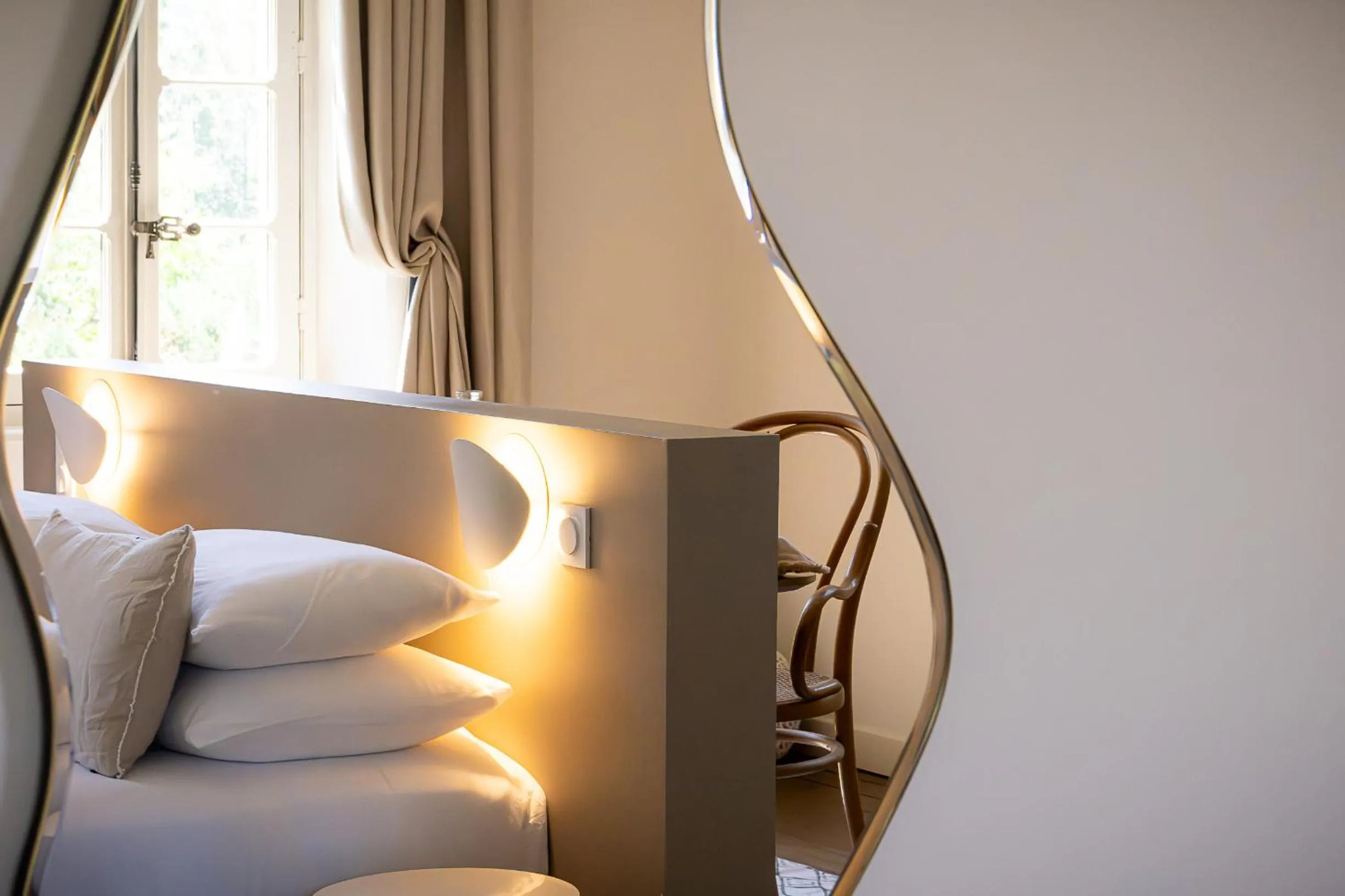 Seating area, Bed in Couvent de la Salette & Spa