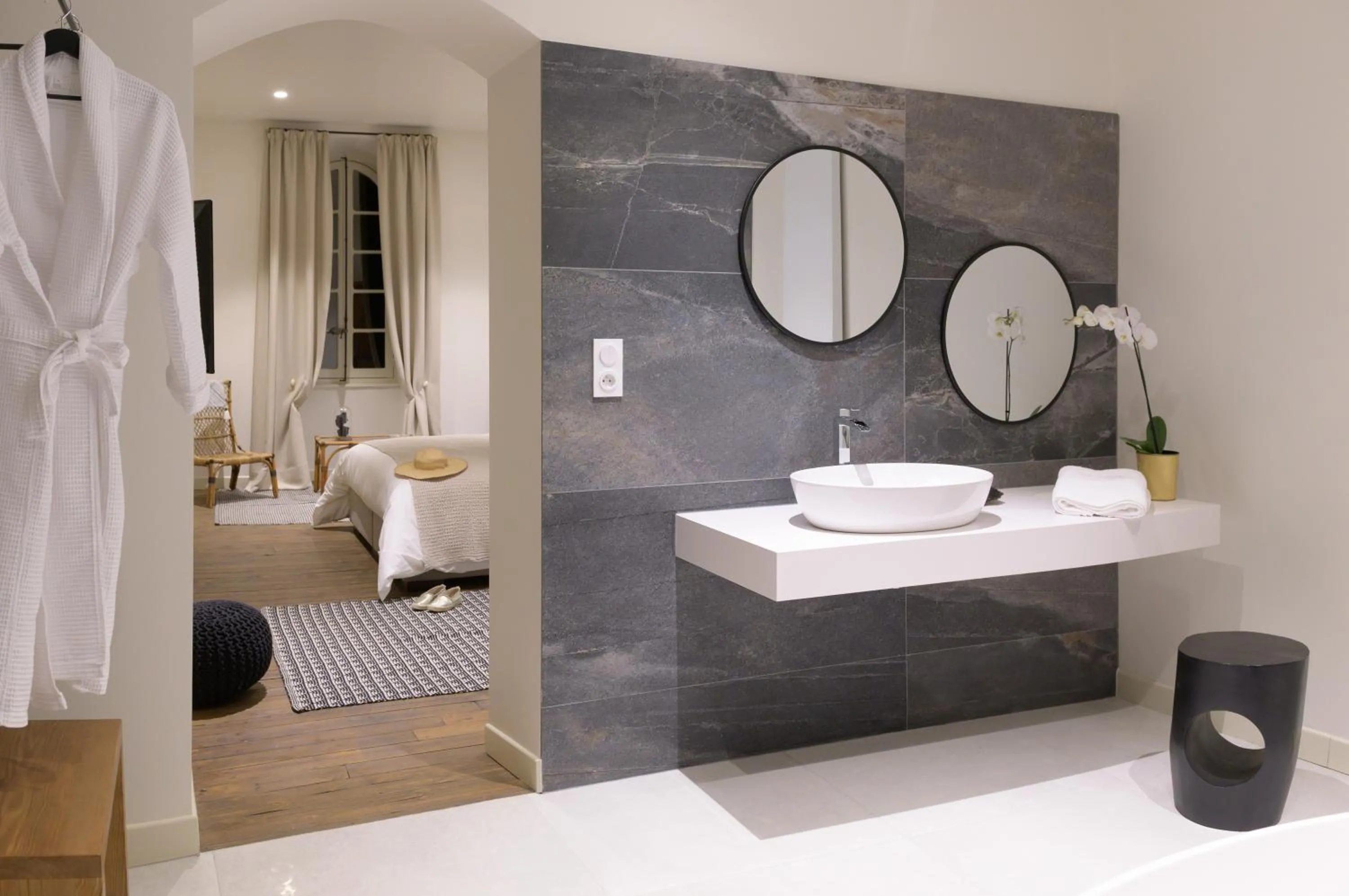 Bathroom in Couvent de la Salette & Spa