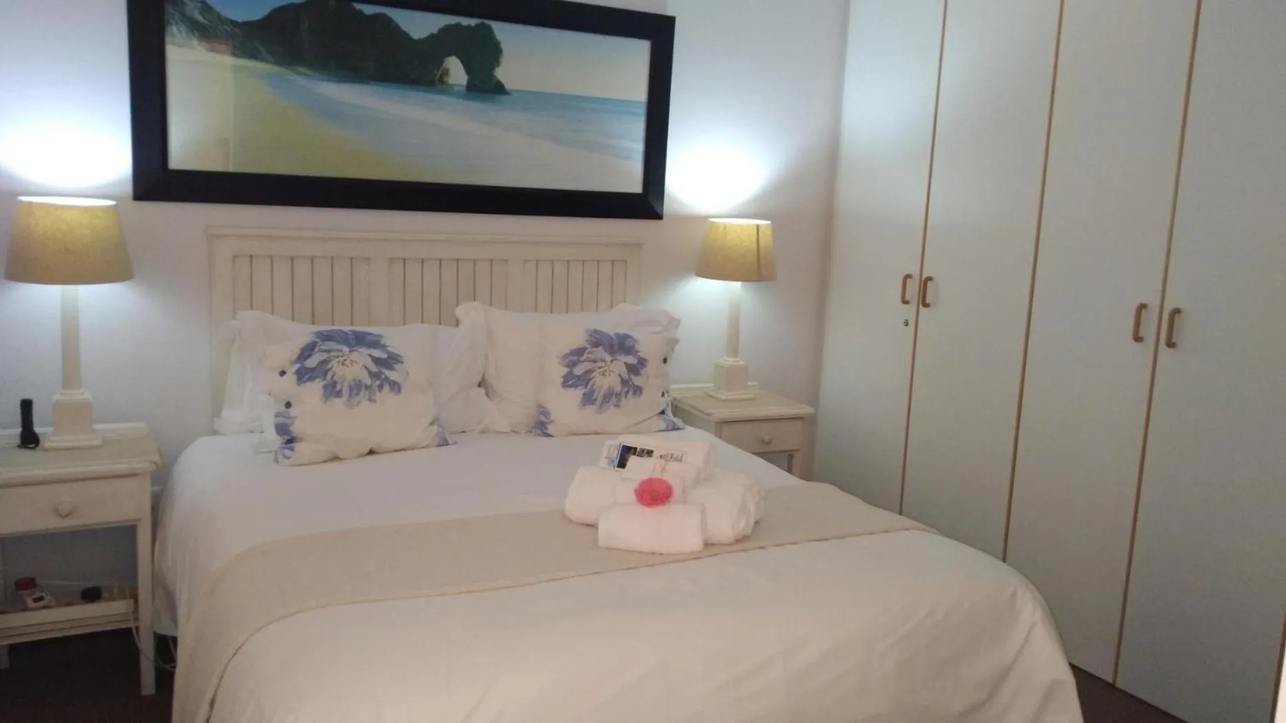 Bed in Bayside Lodge Garden Route B&B