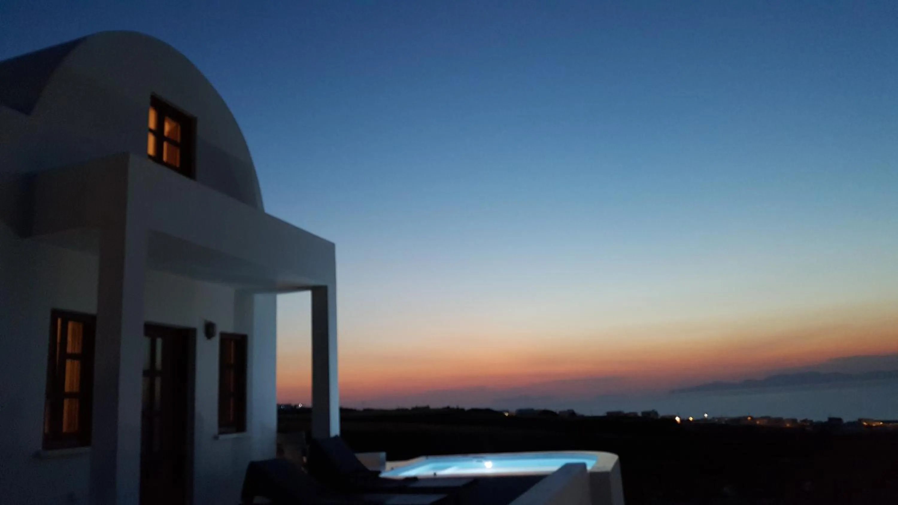 Facade/entrance in Aplada Suites