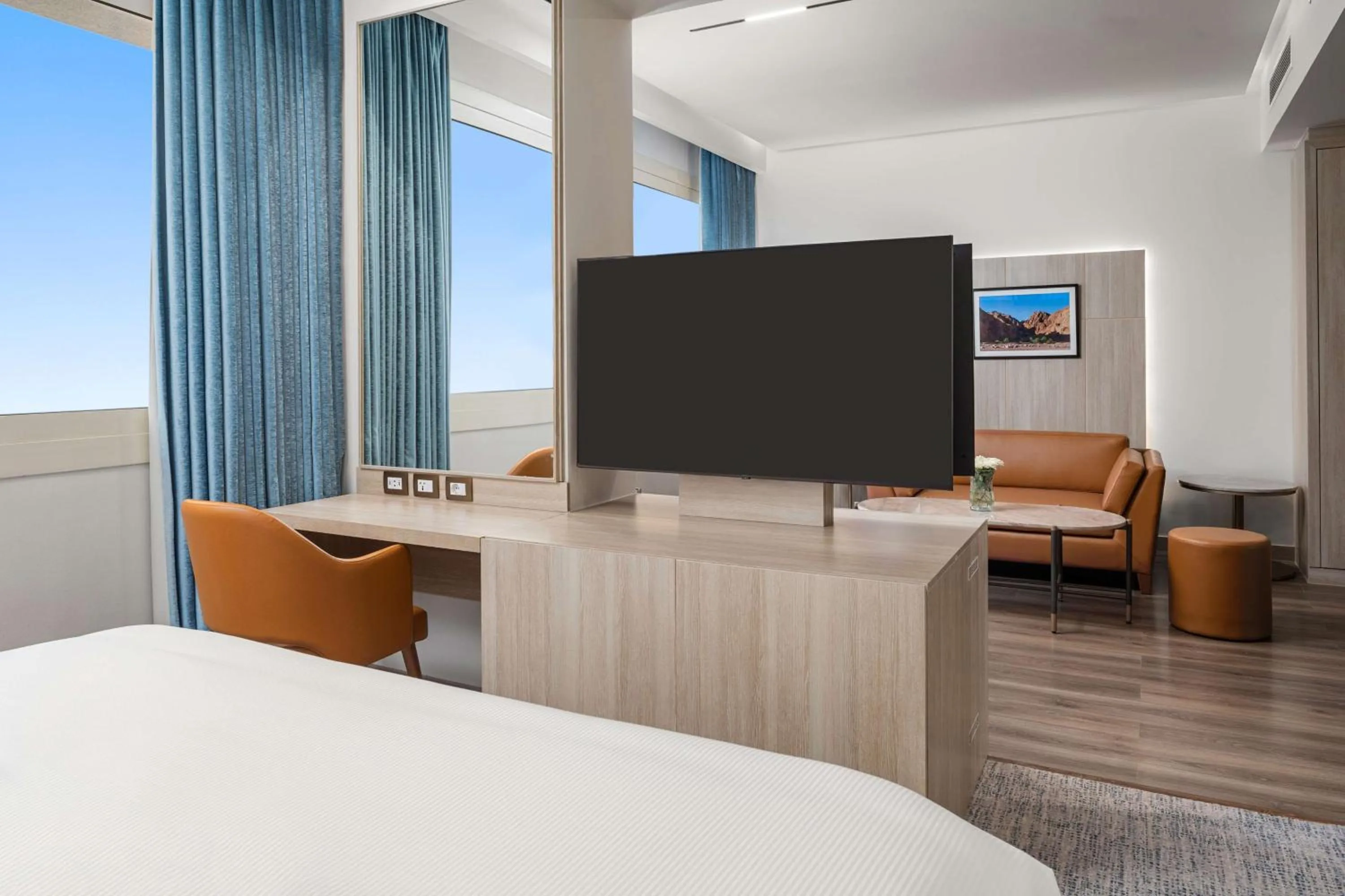 Bedroom, Bed in Hilton Alexandria Green Plaza