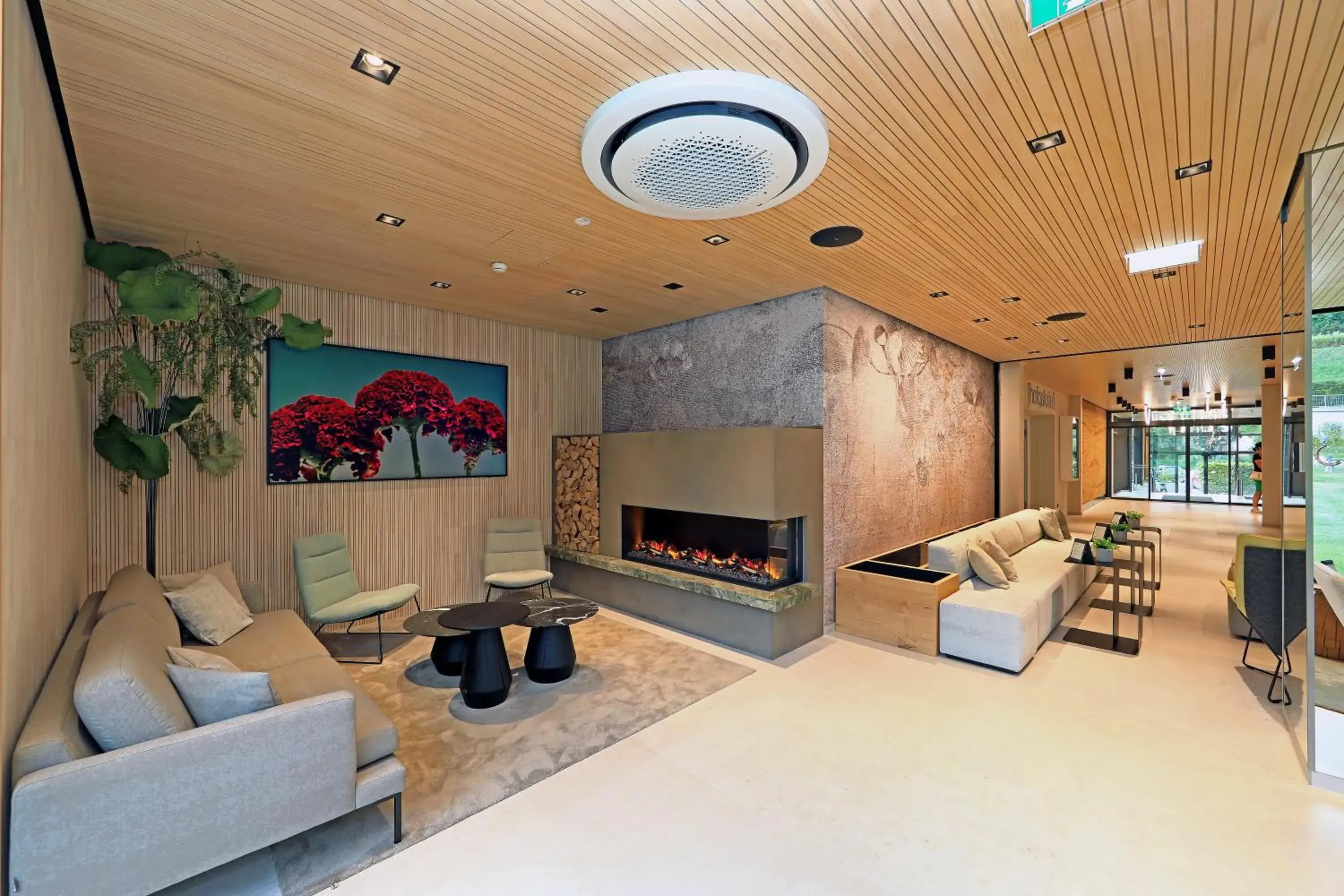 Lobby or reception in Hotel Steiermarkhof Graz - Aus Holz gebaut, von Hügeln geküsst Lobby or reception in Hotel Steiermarkhof Graz - Aus Holz gebaut, von Hügeln geküsst