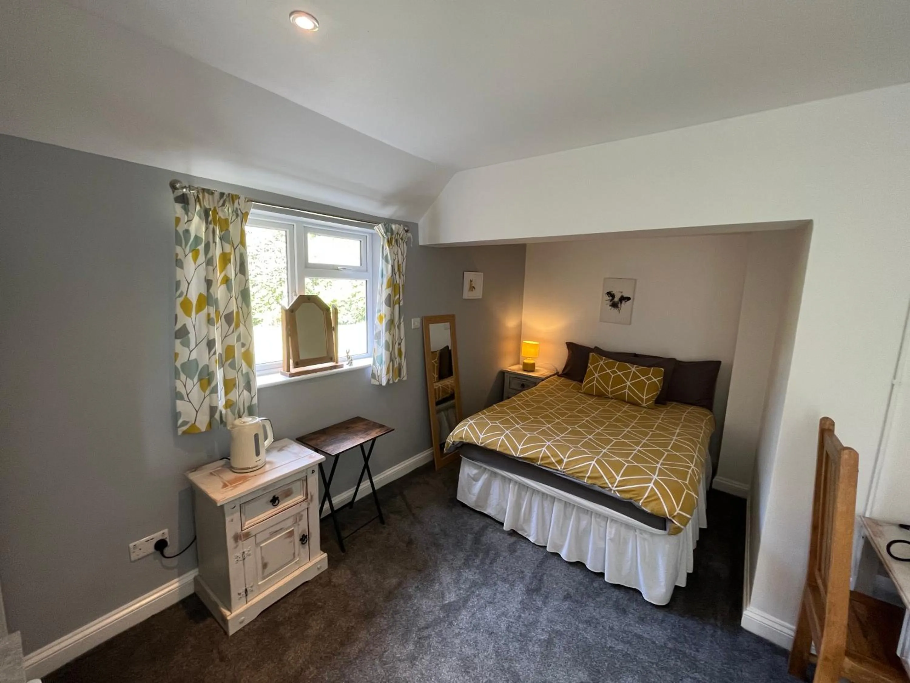 Bed in The Ship Inn - Self Catering Accommodation
