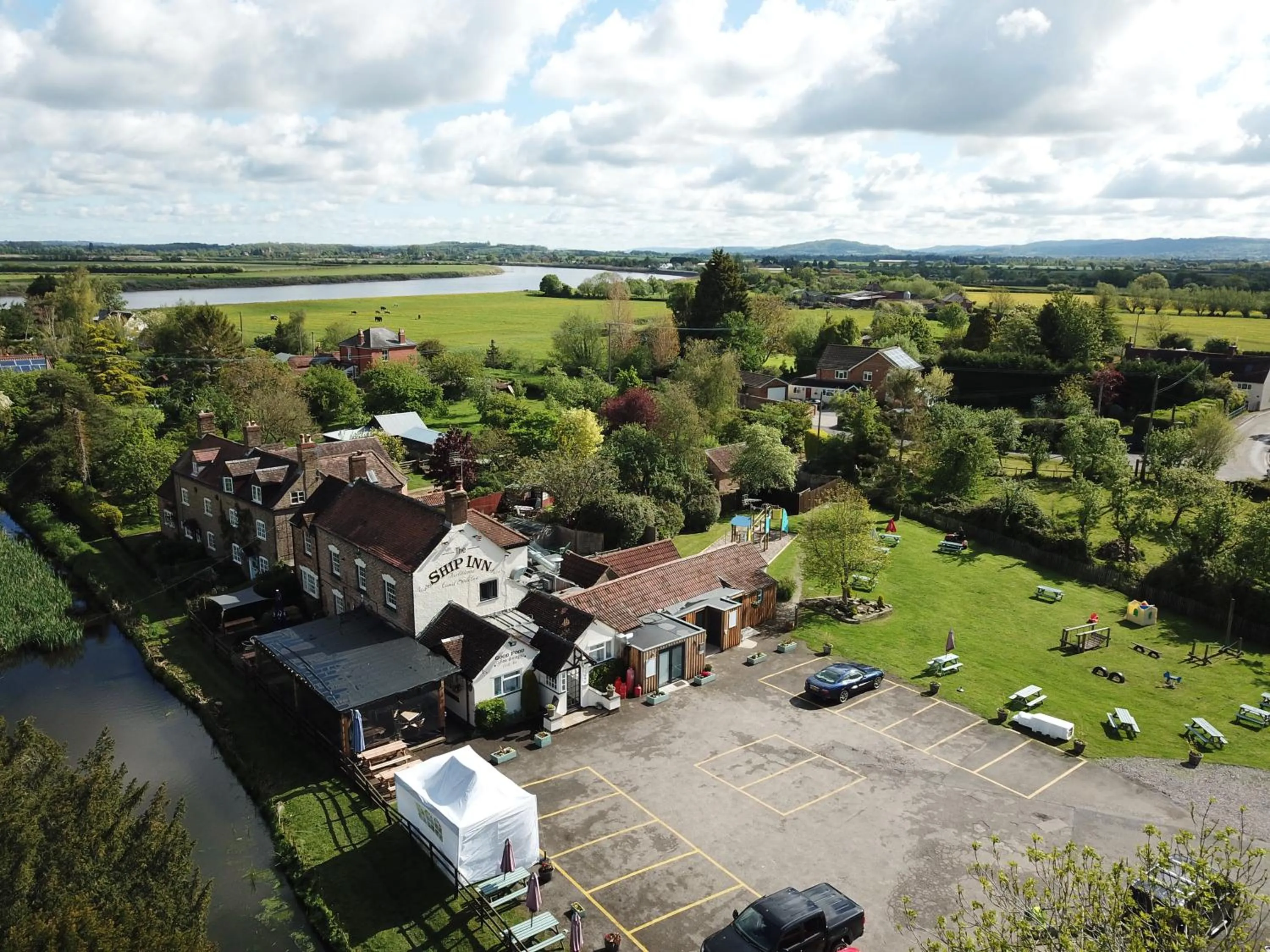 Property building in The Ship Inn - Self Catering Accommodation
