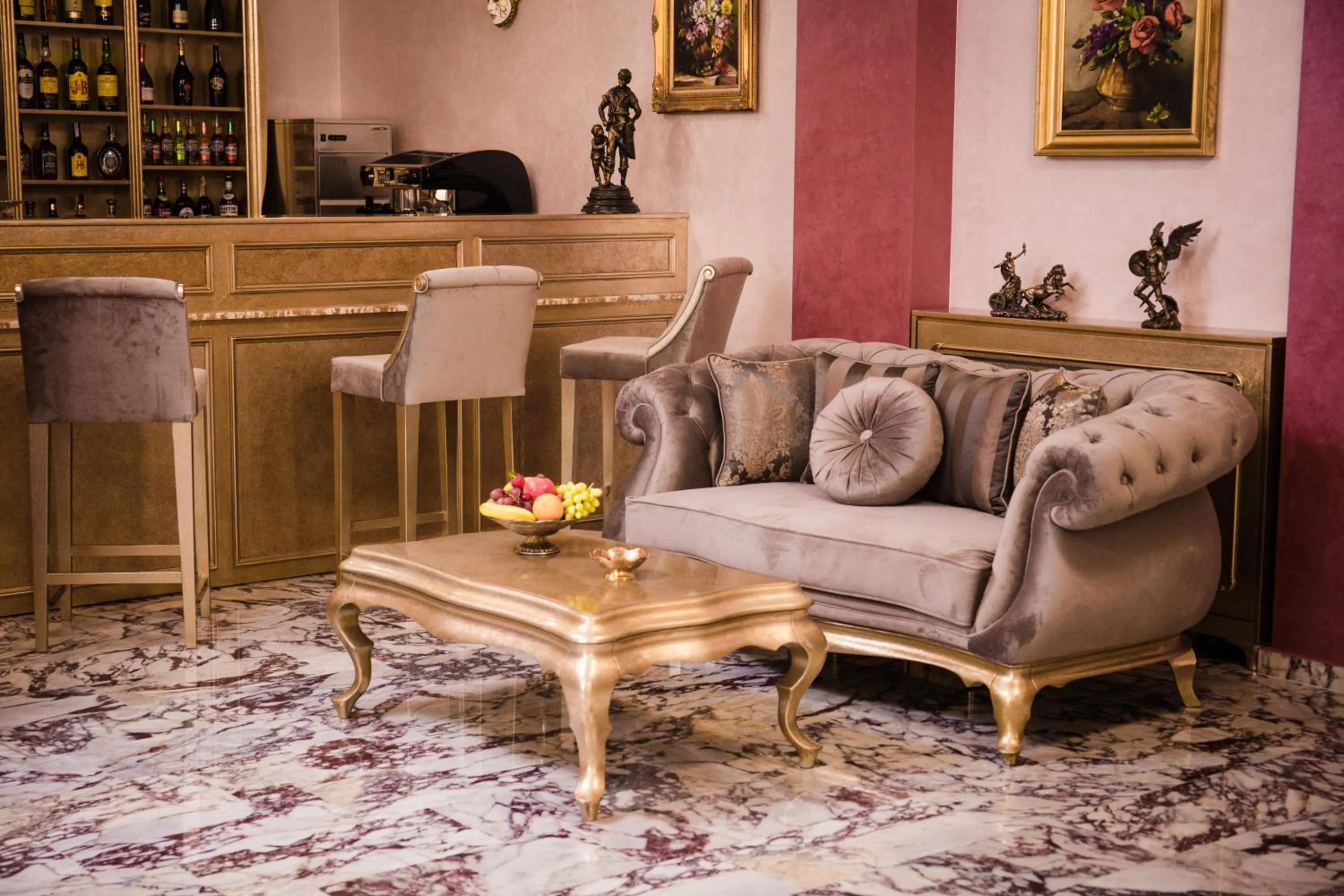 Royal Boutique Mangalia Breeze