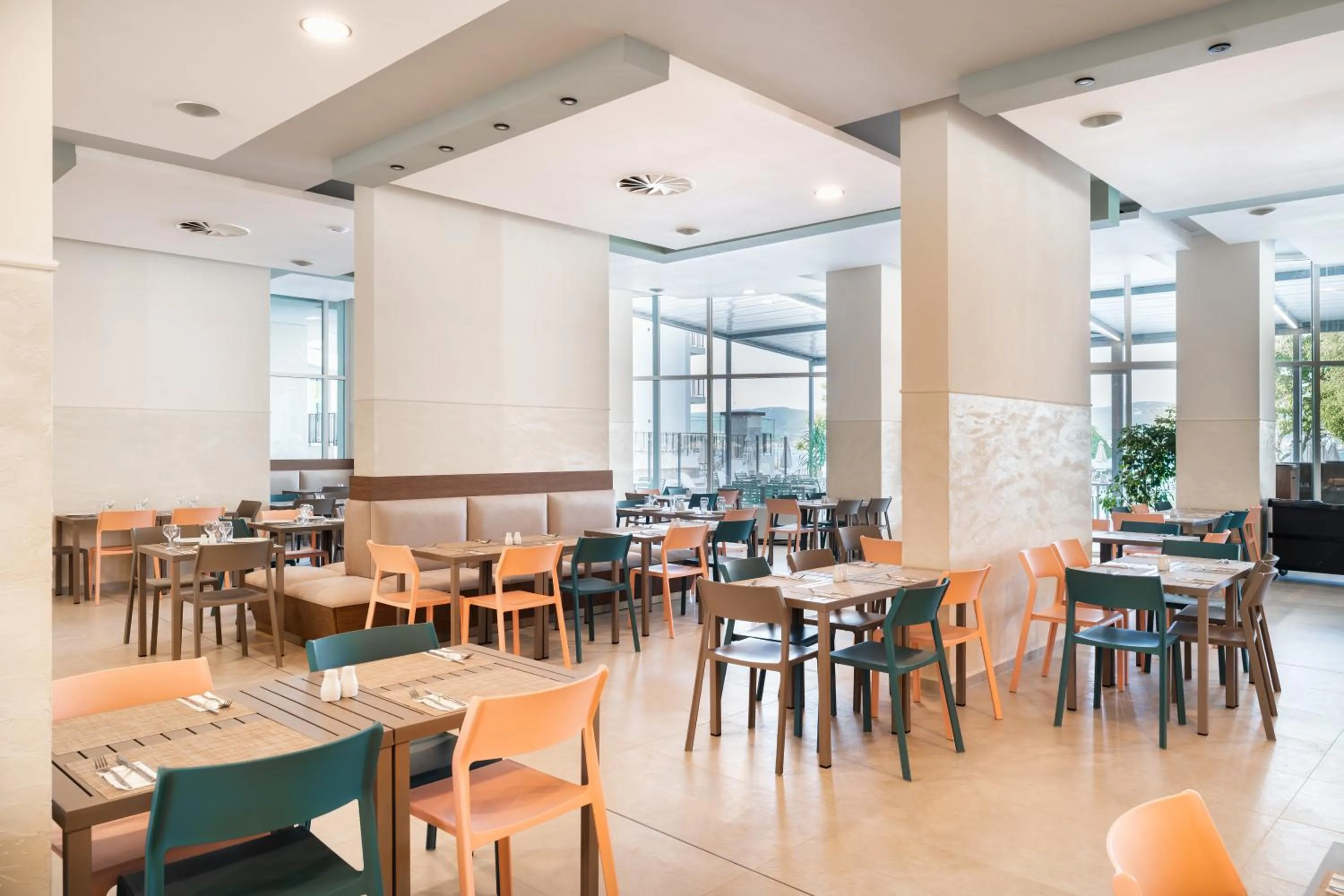 Restaurant/places to eat in Festa Panorama Hotel