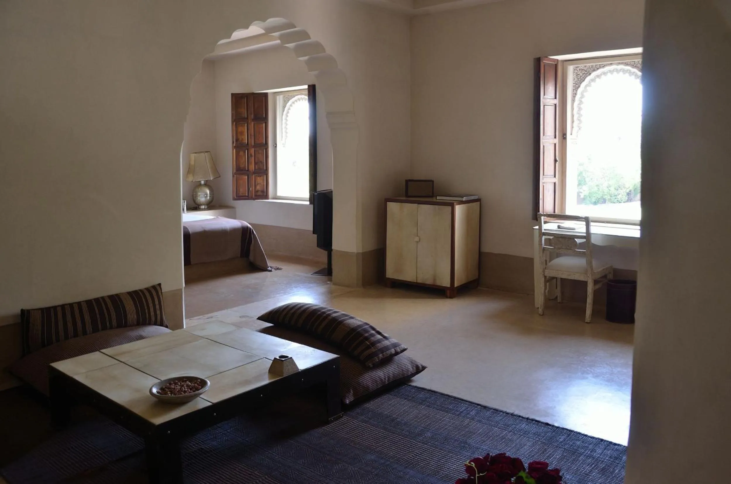 Seating area, Bed in Ksar Char-Bagh Small Luxury Hotels