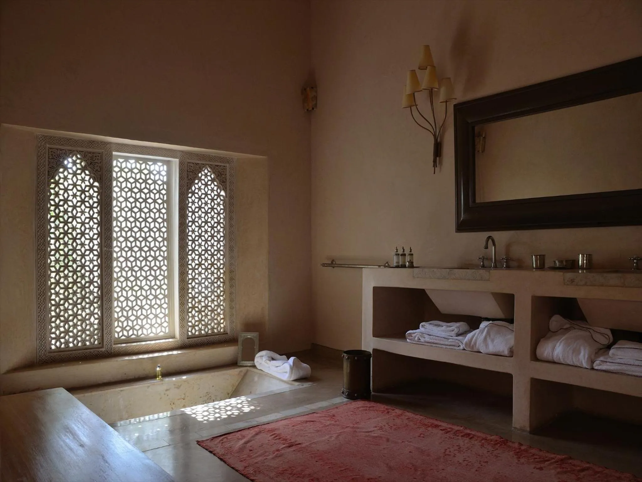Bathroom, Bed in Ksar Char-Bagh Small Luxury Hotels