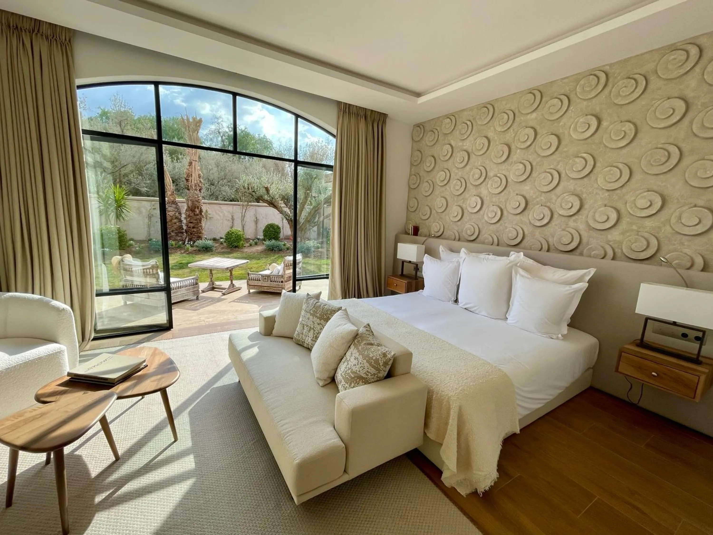 Garden view, Bed in Ksar Char-Bagh Small Luxury Hotels