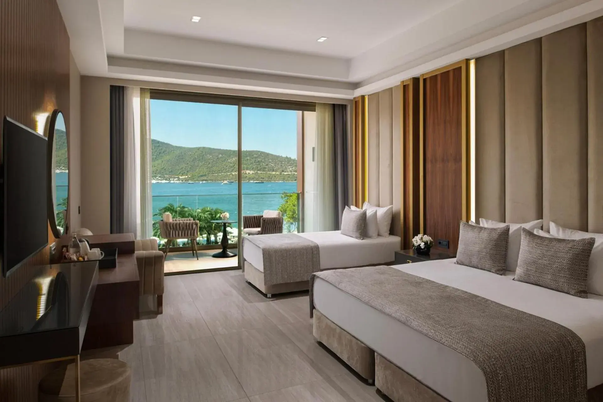 Photo of the whole room, Bed in Vogue Hotel Supreme Bodrum Photo of the whole room, Bed in Vogue Hotel Supreme Bodrum