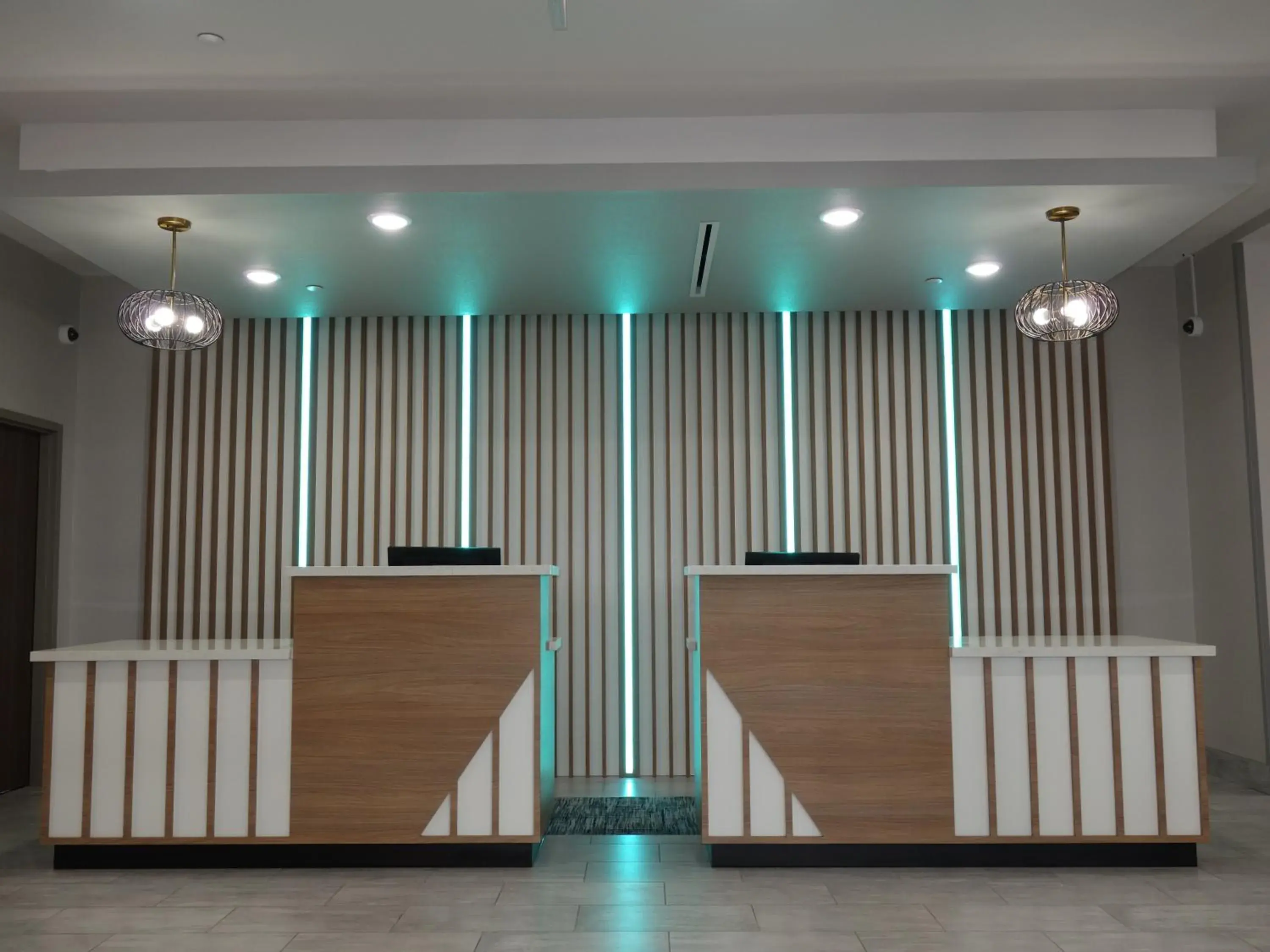 Property building in La Quinta by Wyndham San Antonio Alamo City Property building in La Quinta by Wyndham San Antonio Alamo City