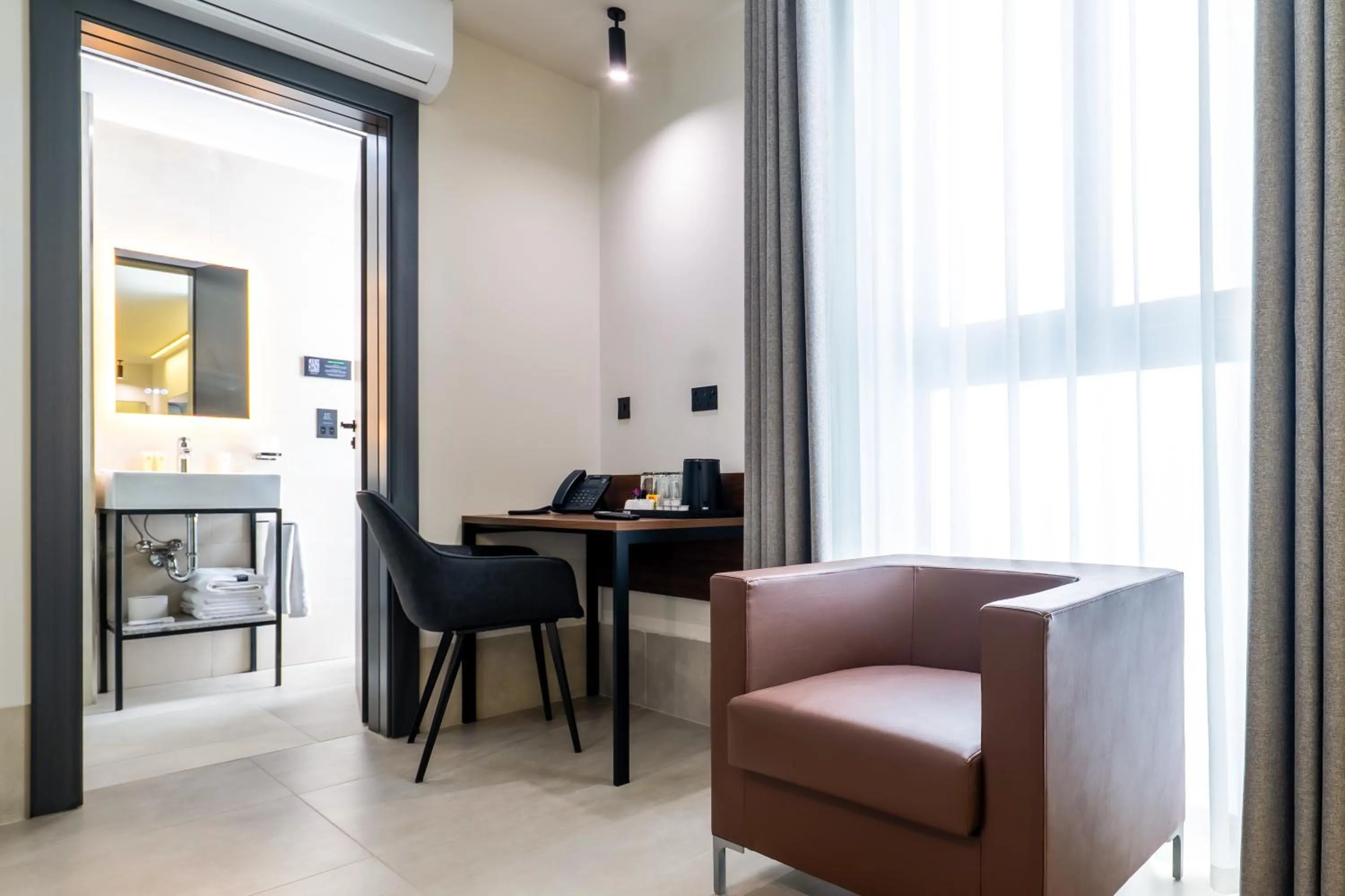Bathroom in Onyx Hotel