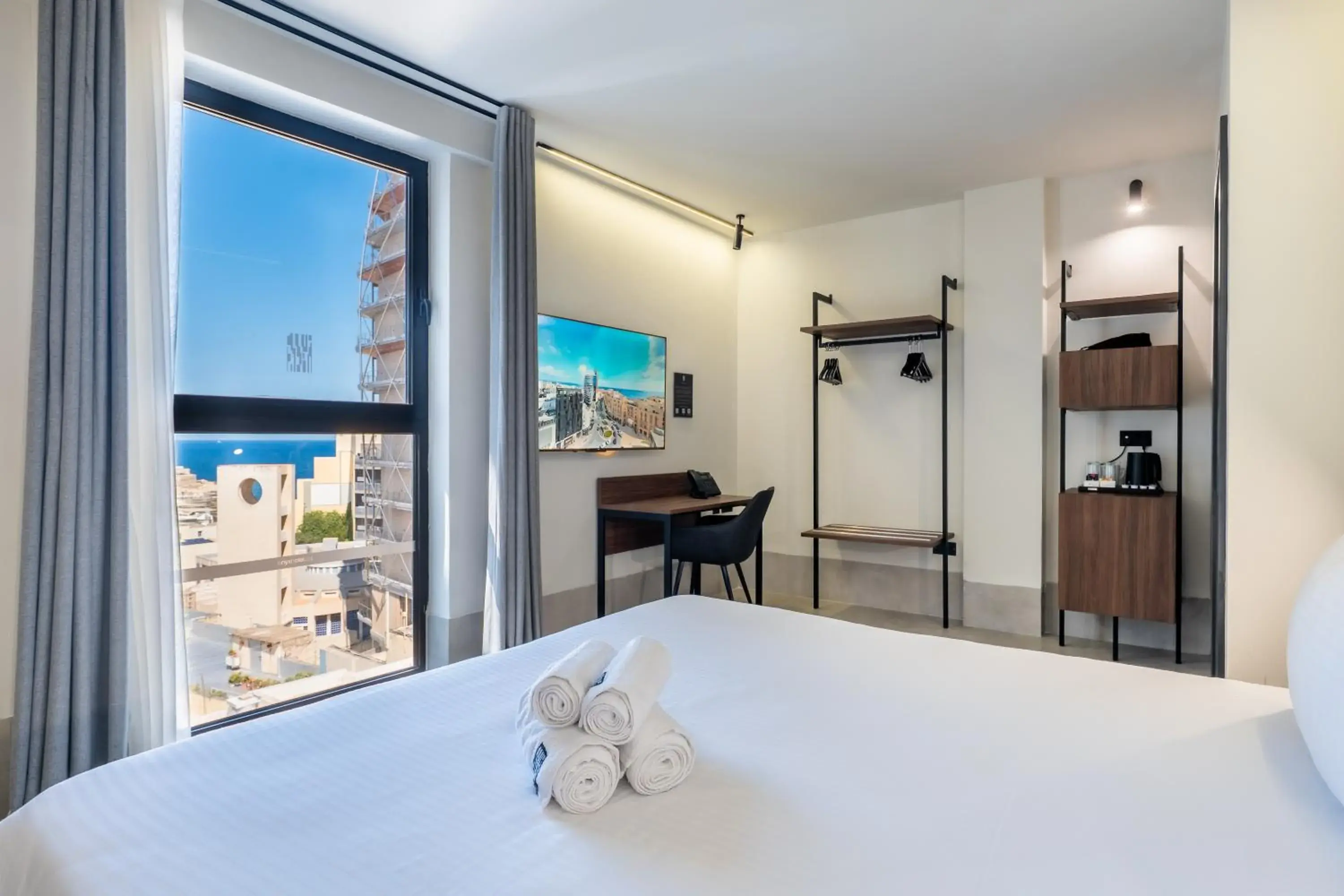 Property building, Bed in Onyx Hotel Property building, Bed in Onyx Hotel