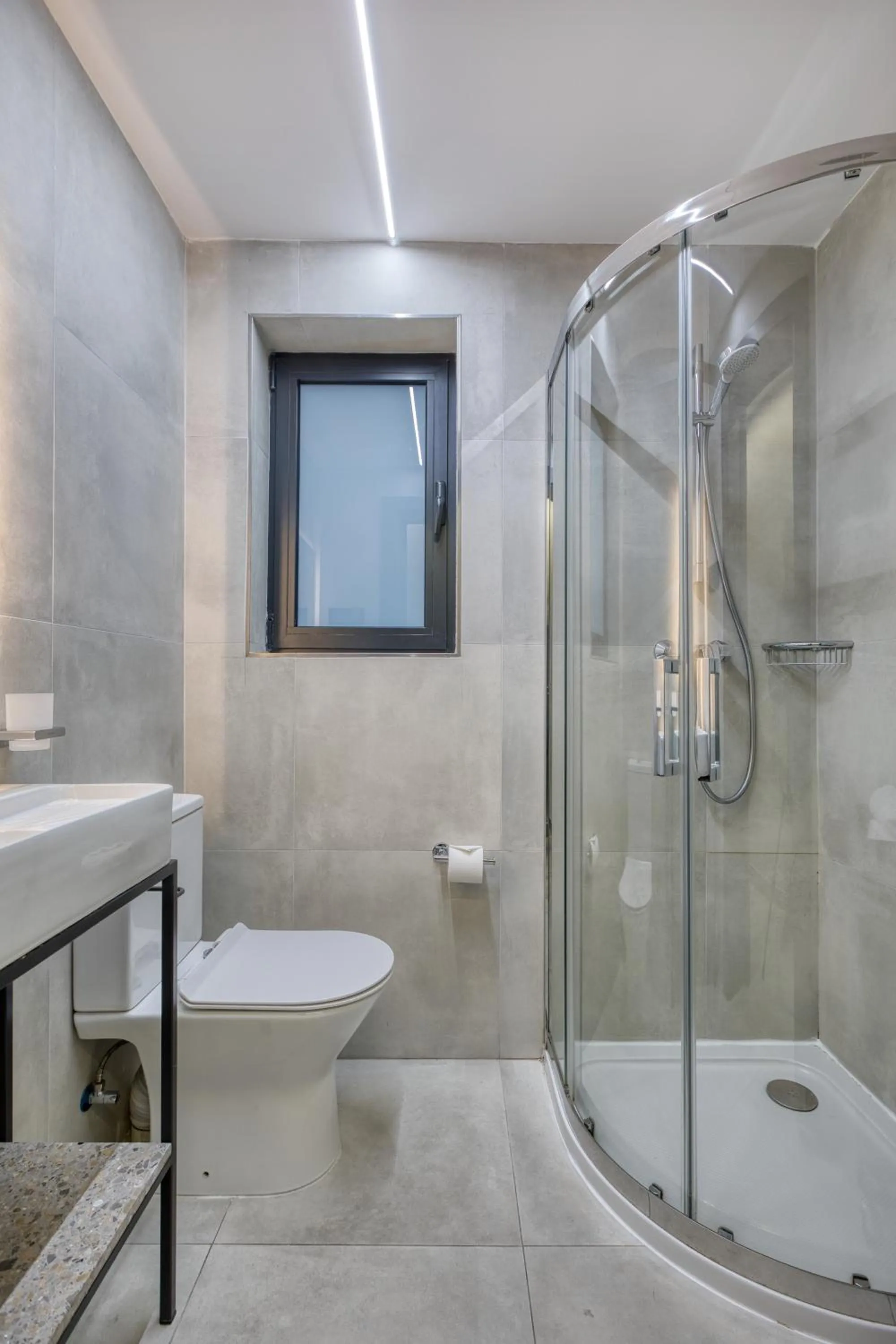 Bathroom in Onyx Hotel