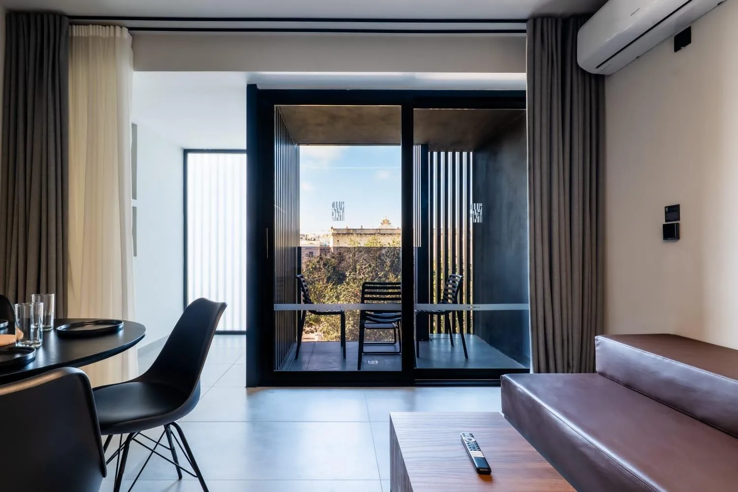 Living room in Onyx Hotel