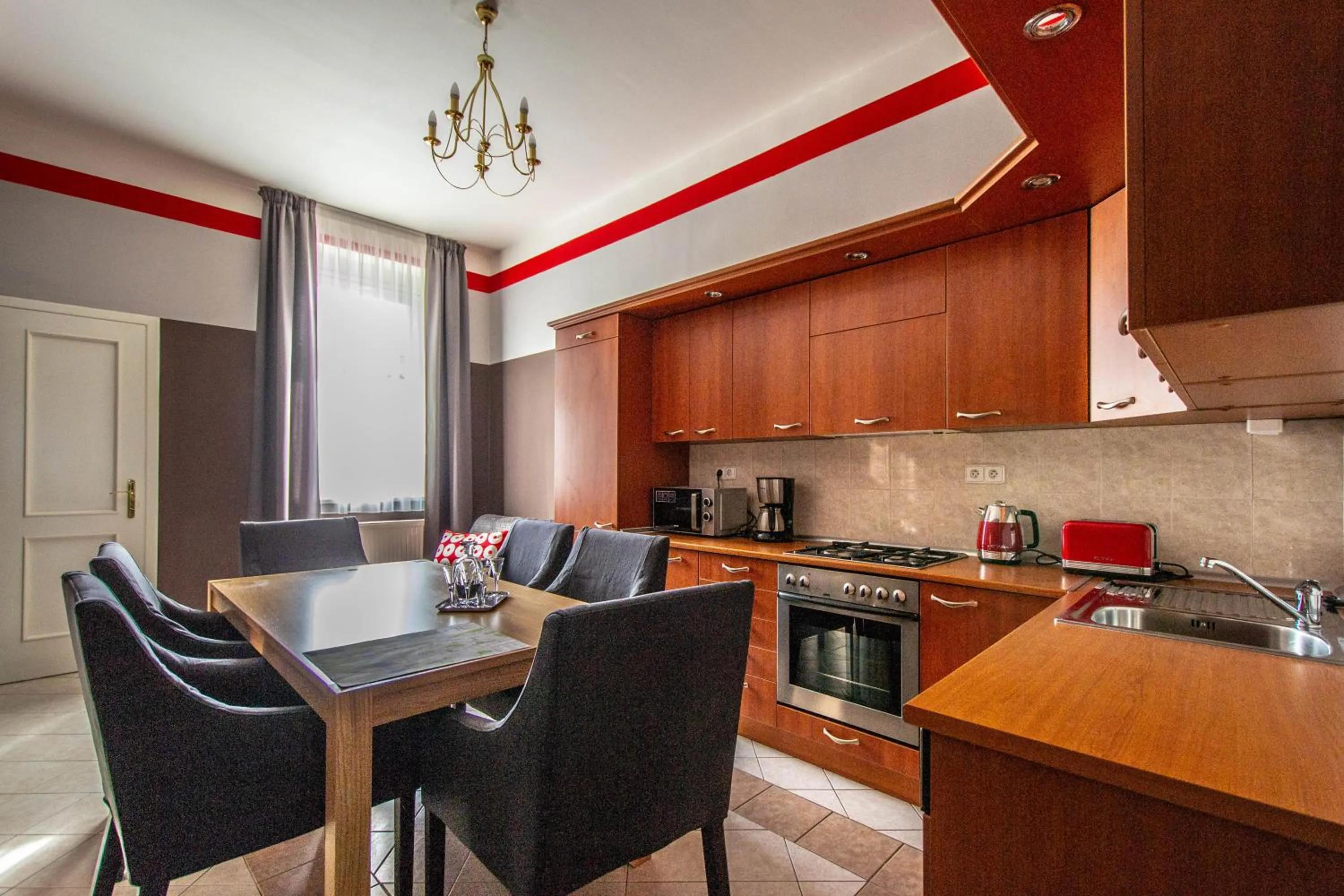 Kitchen or kitchenette in Garden Apartments