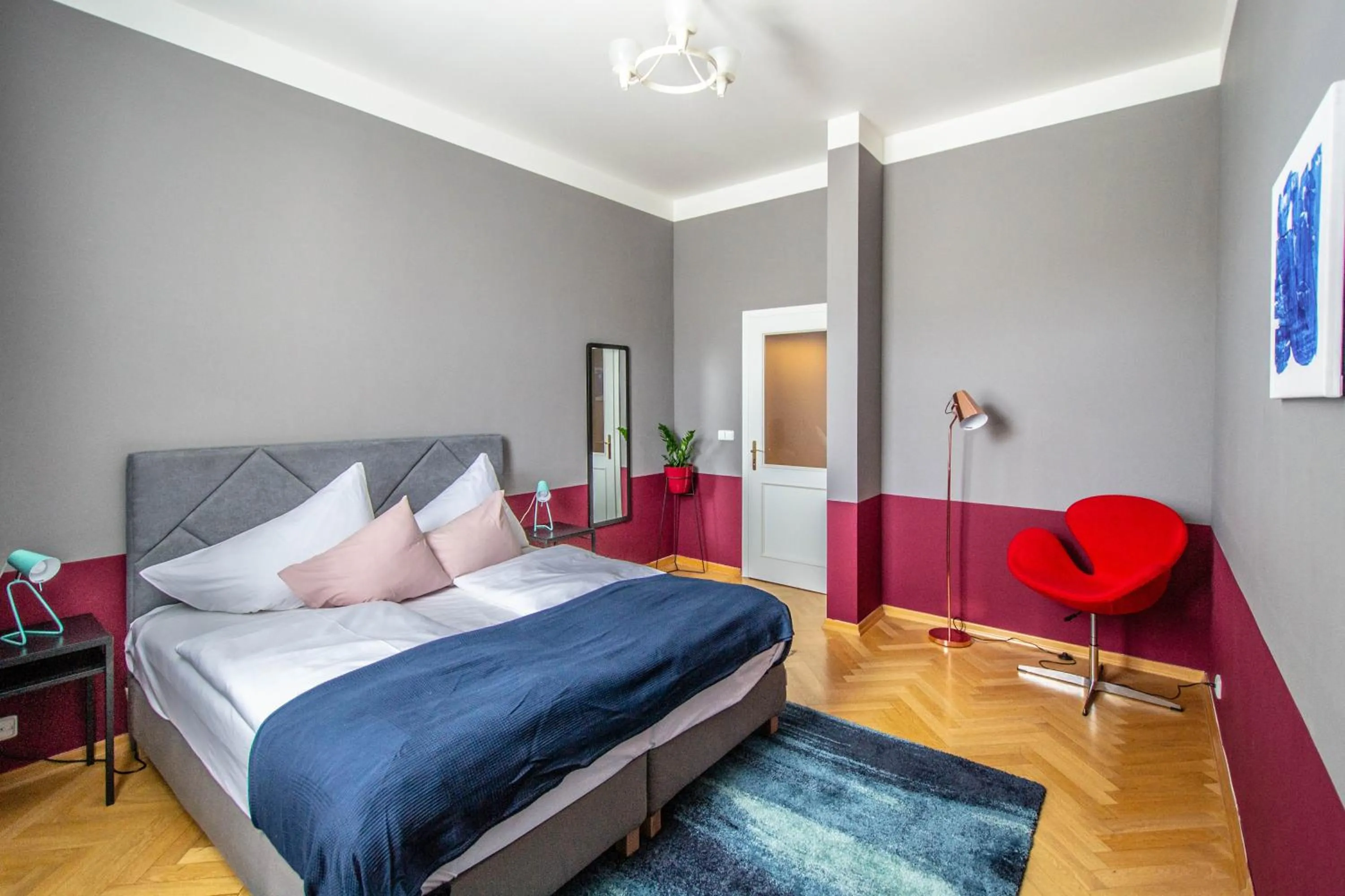 Bed in Garden Apartments
