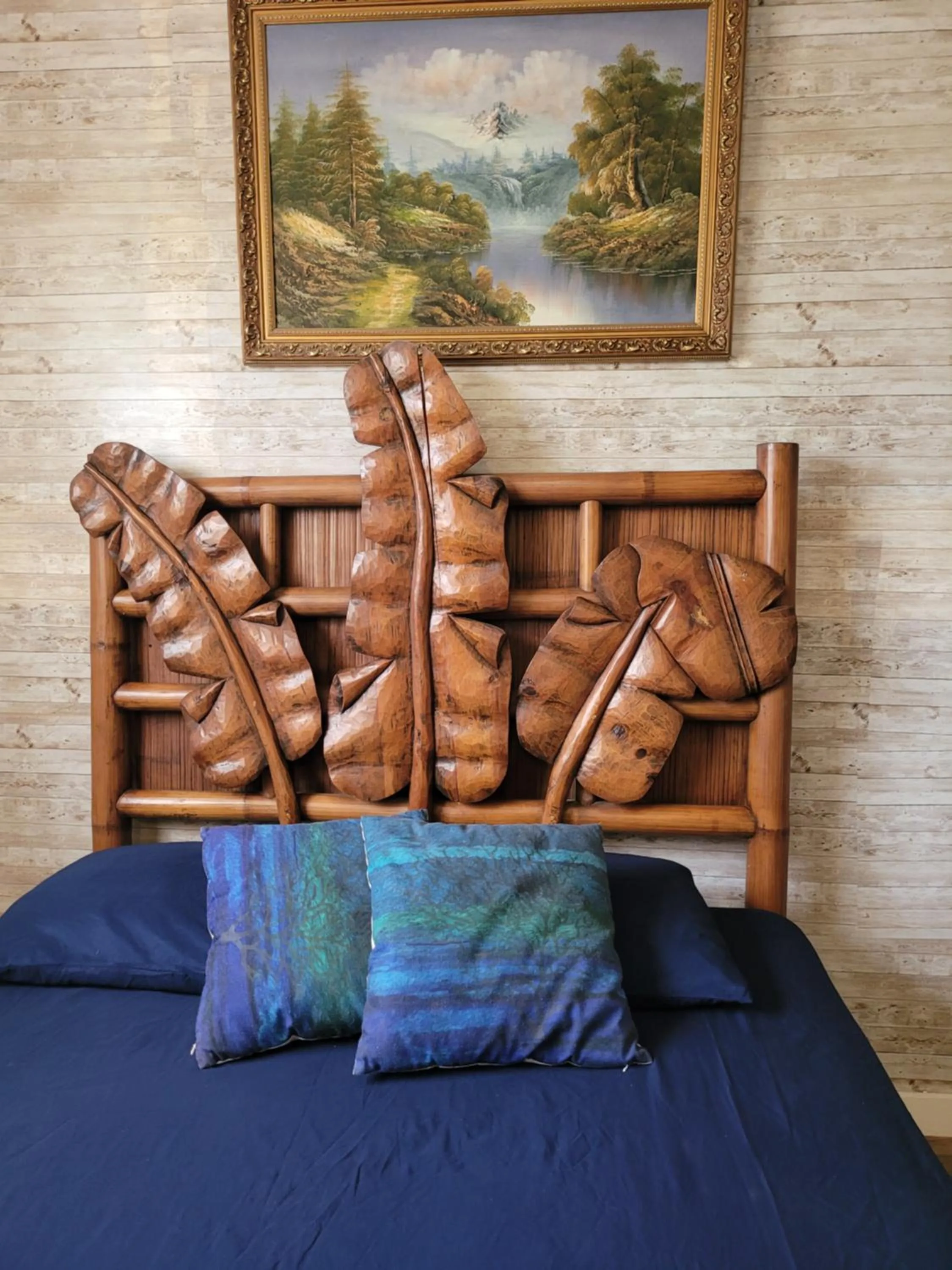 Bed in Cocoplum Rest N Hideaway #1