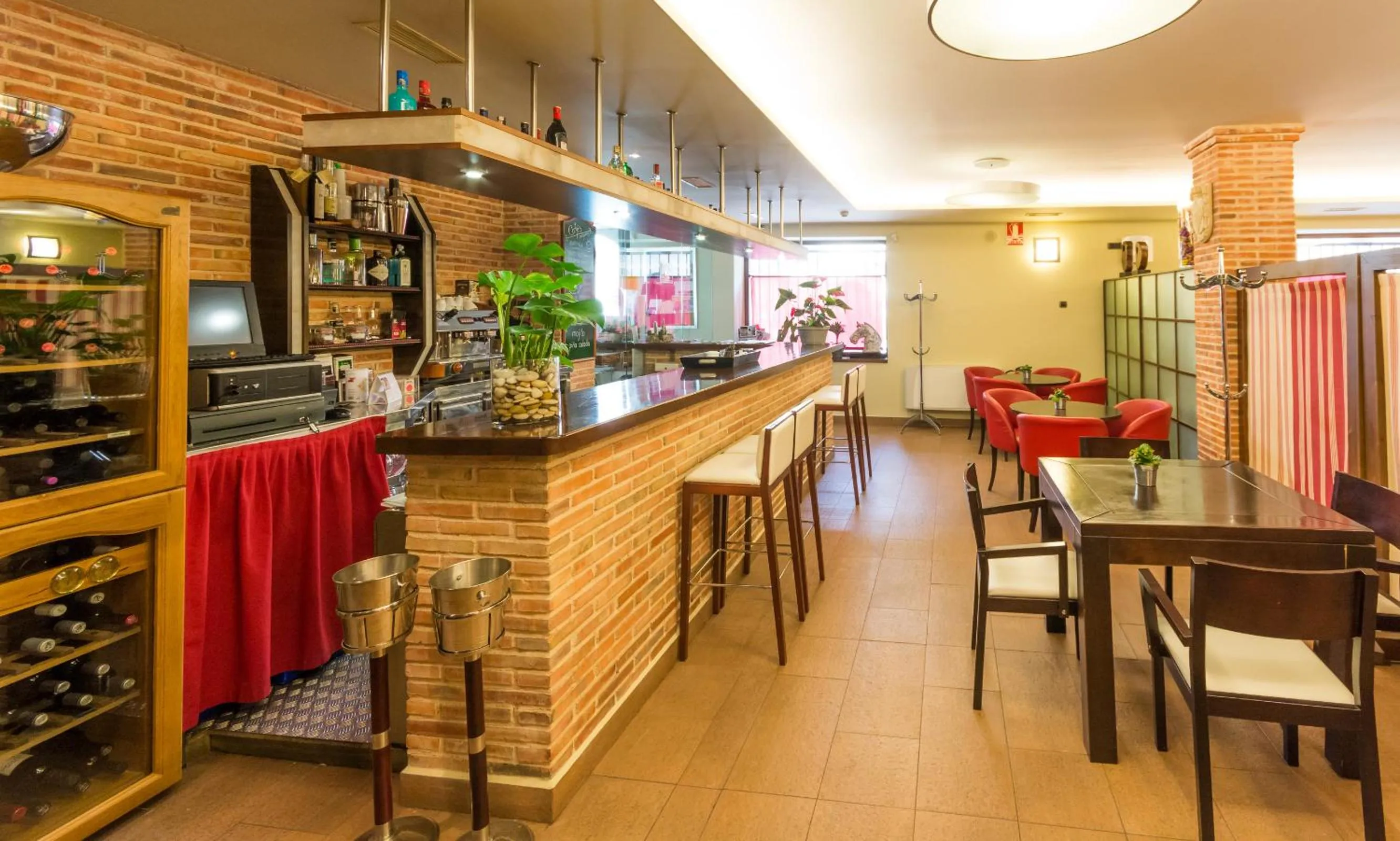 Lounge or bar in Hotel Villa de Cretas