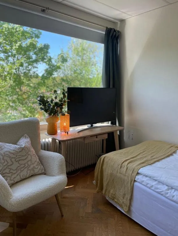 View (from property/room), Bed in Ewa & Maude Hotel