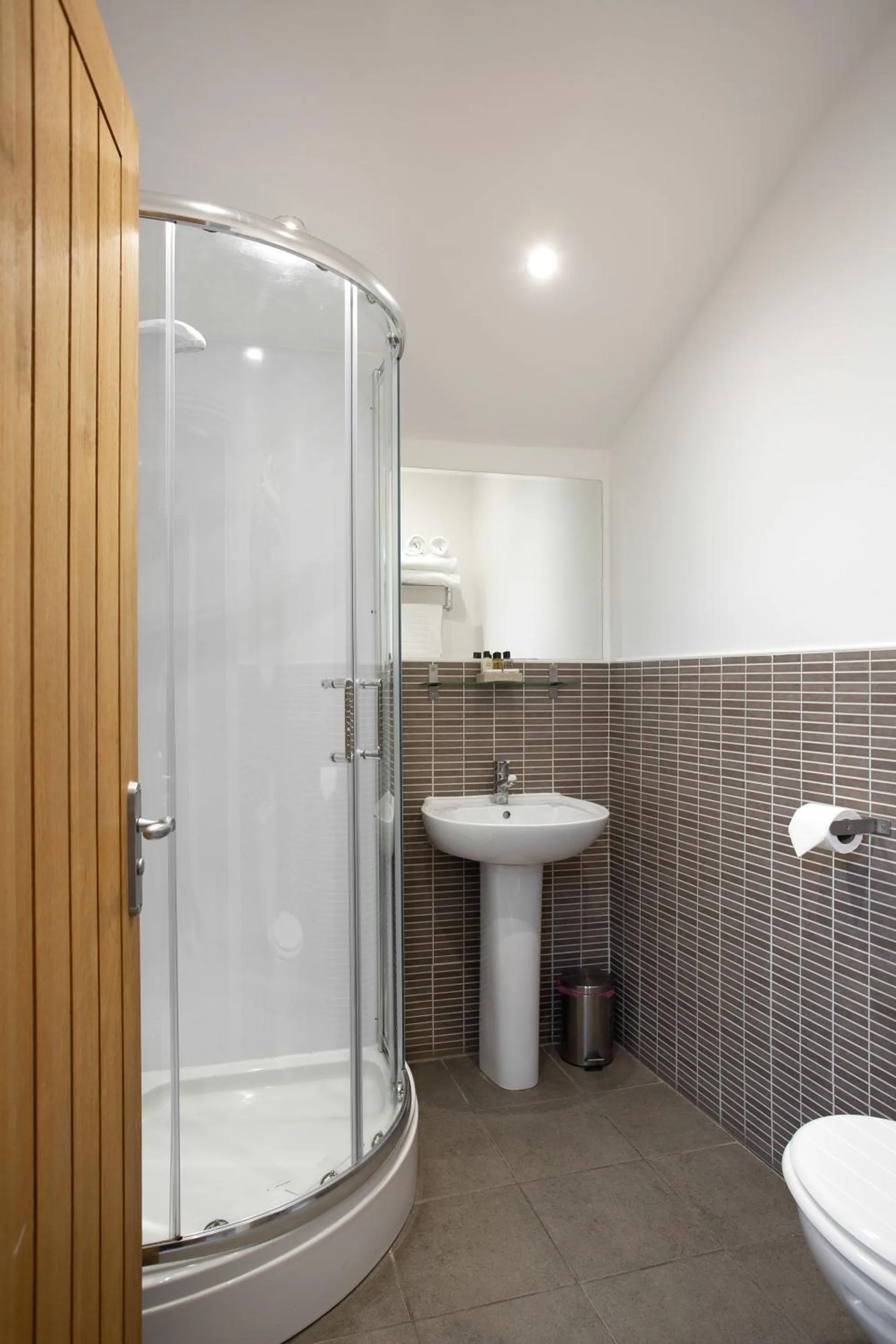Bathroom in The Craster Arms Hotel in Beadnell